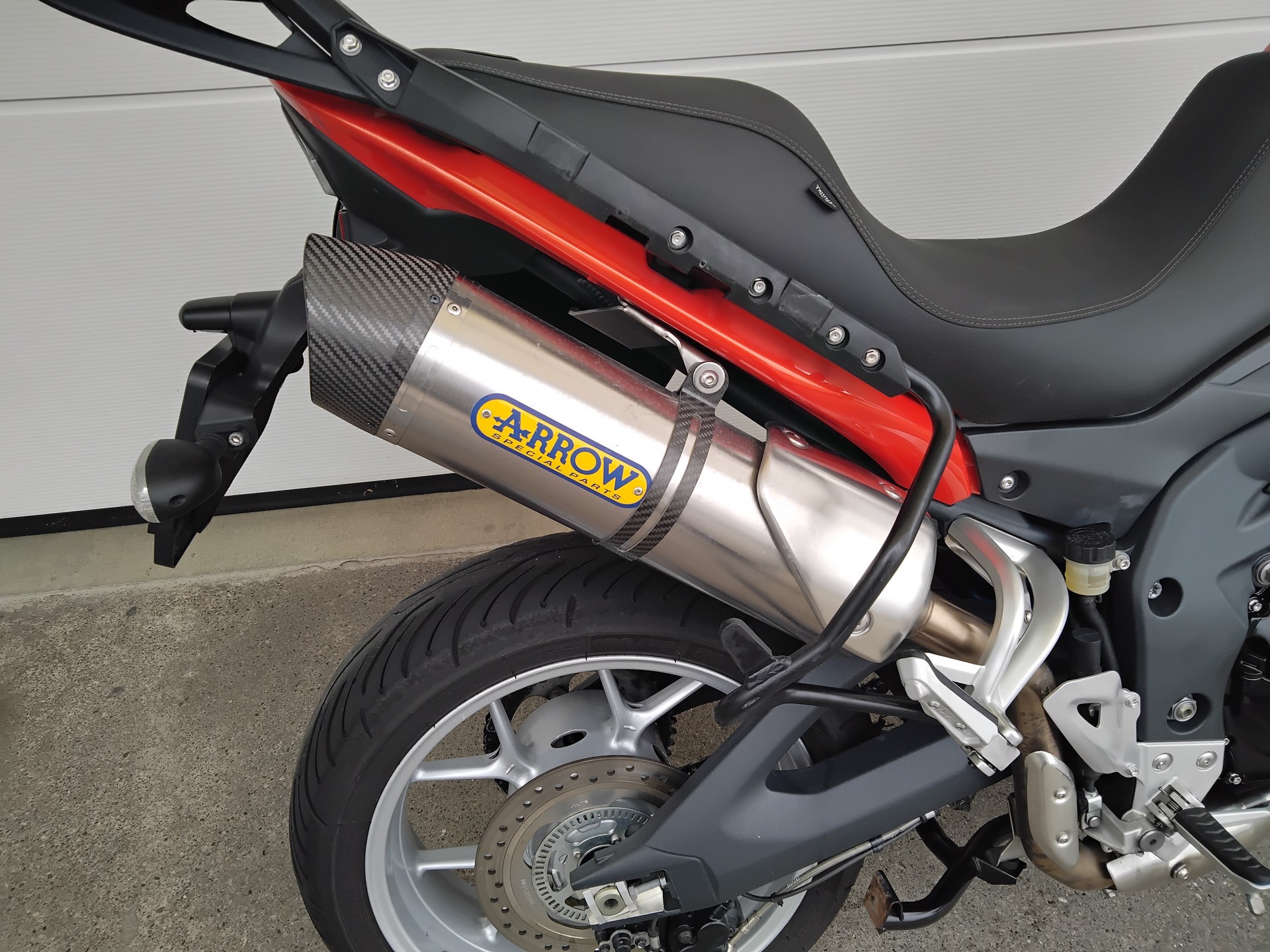 TRIUMPH Tiger 1050 ABS SE-image-7