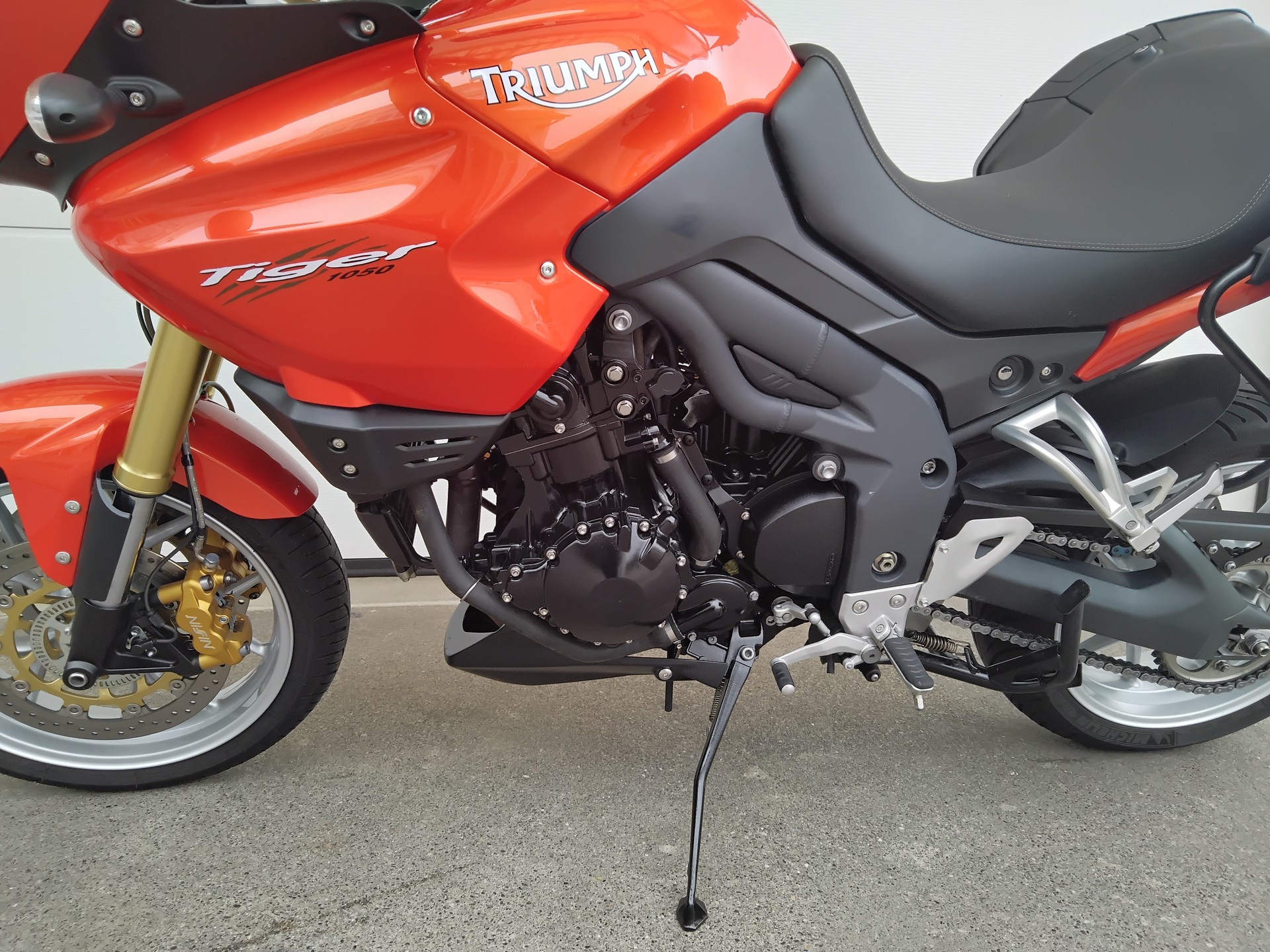 TRIUMPH Tiger 1050 ABS SE-image-11