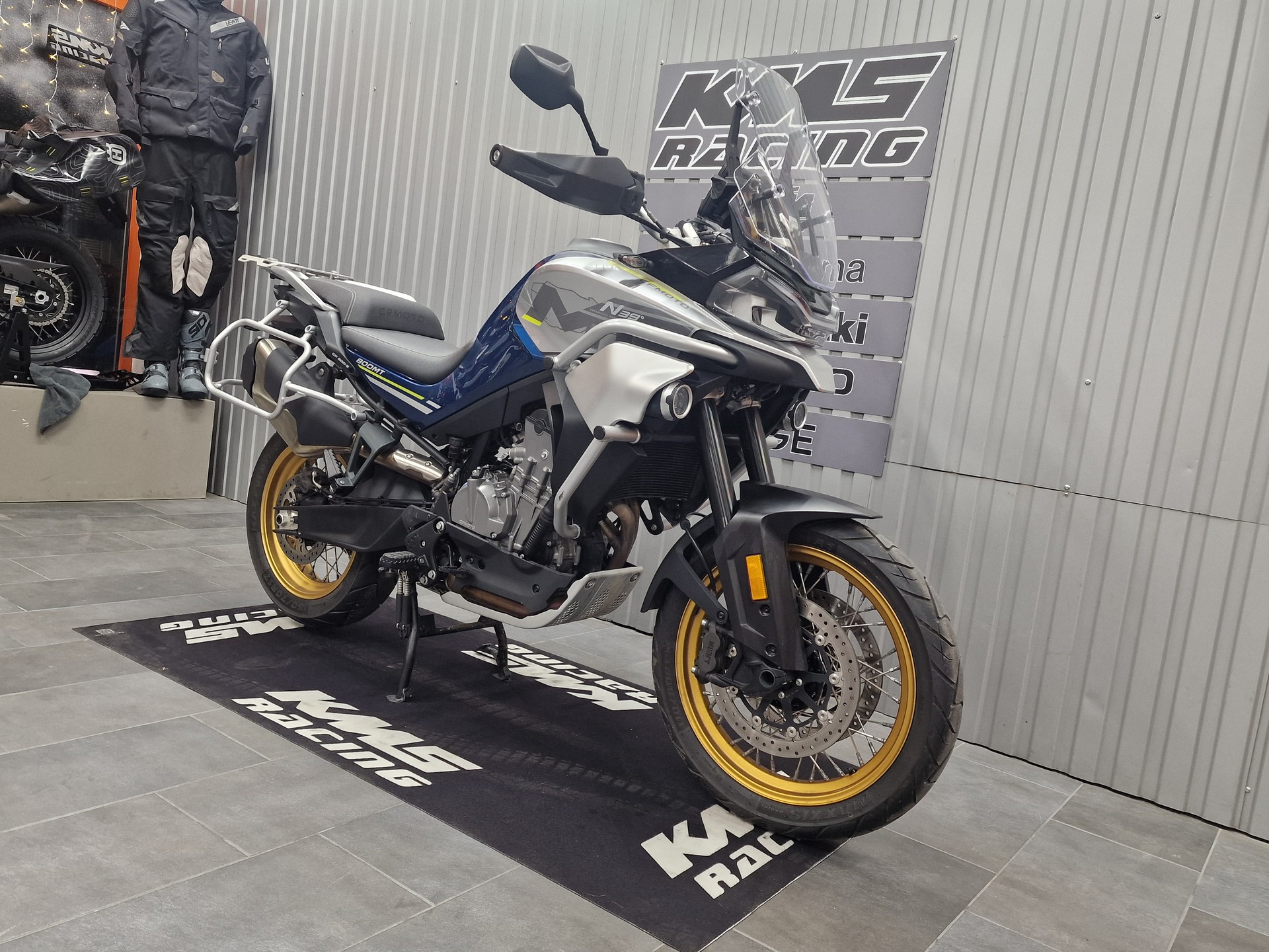 CF MOTO 800 MT Touring-showroom-element-1