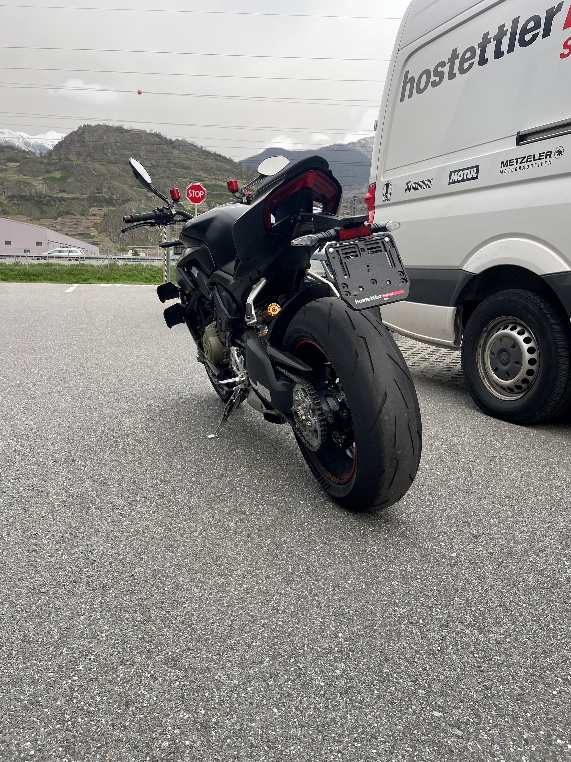 DUCATI Streetfighter V4 S-showroom-element-3