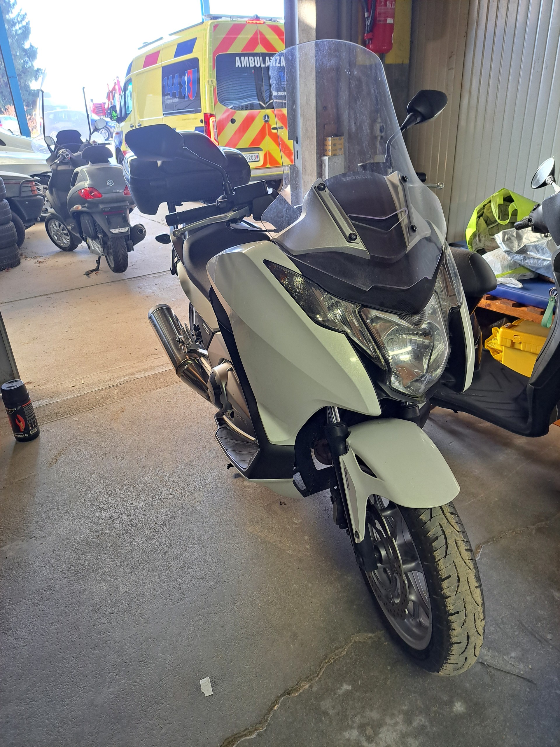 HONDA NC 700 D Integra ABS-showroom-element-2