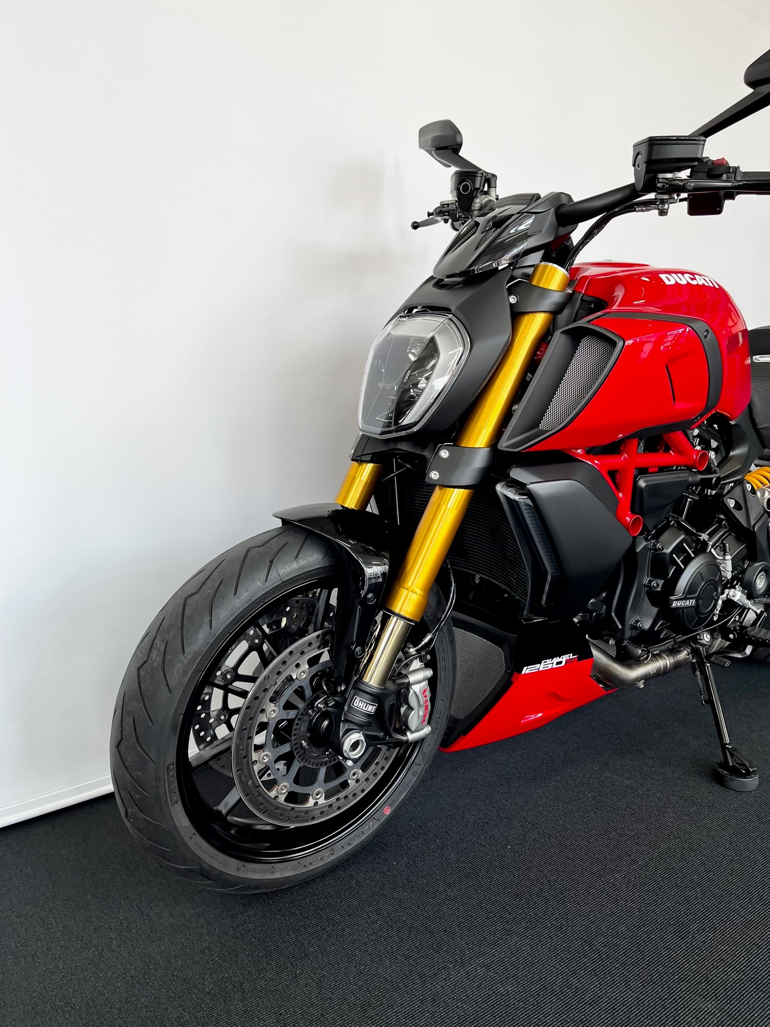 DUCATI Diavel 1260 S-showroom-element-3