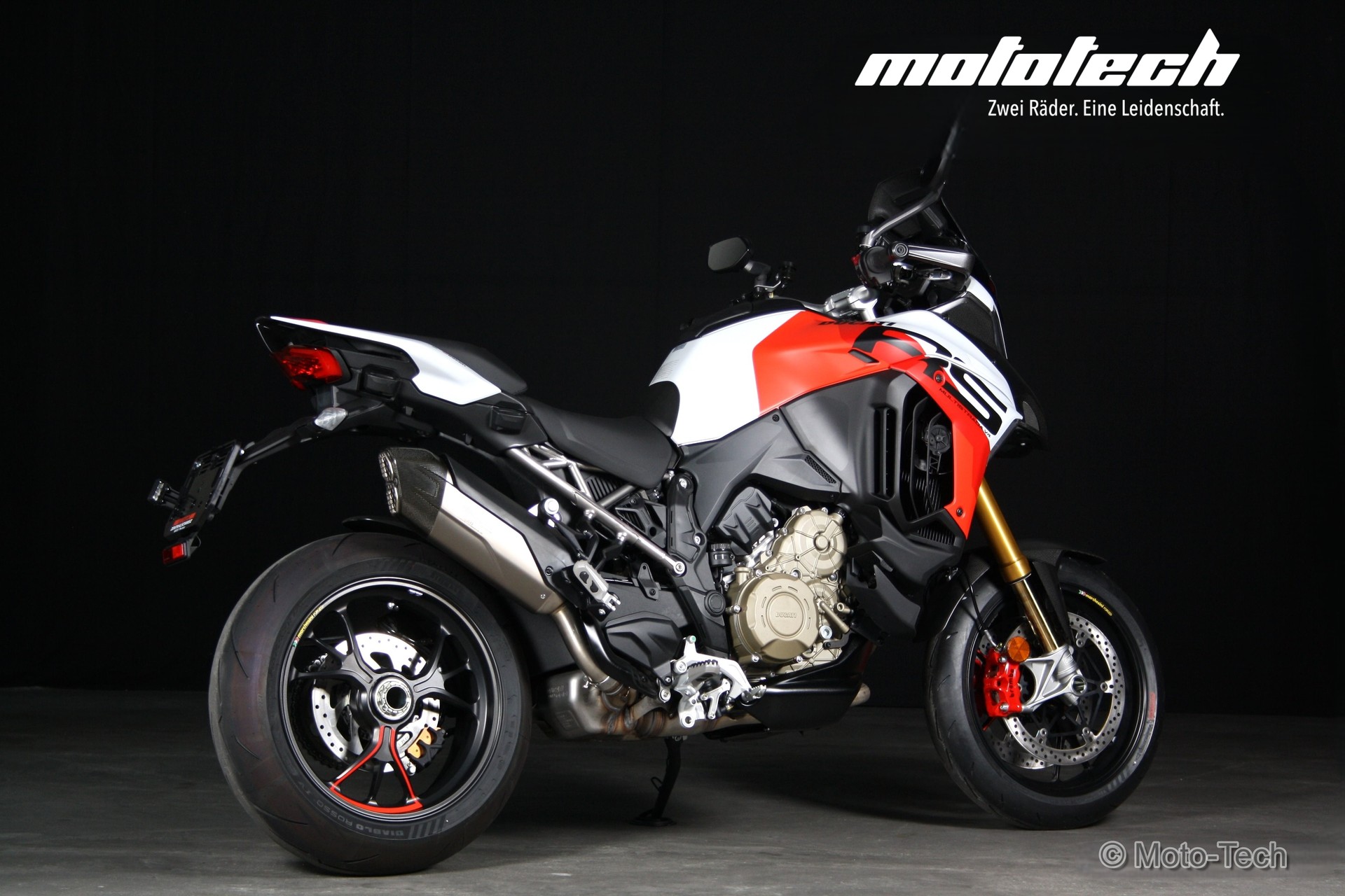 DUCATI Multistrada V4 RS-showroom-element-2