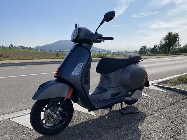 PIAGGIO Vespa GTS 125 ABS-showroom-element-2
