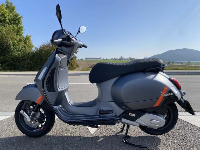PIAGGIO Vespa GTS 125 ABS-showroom-element-3