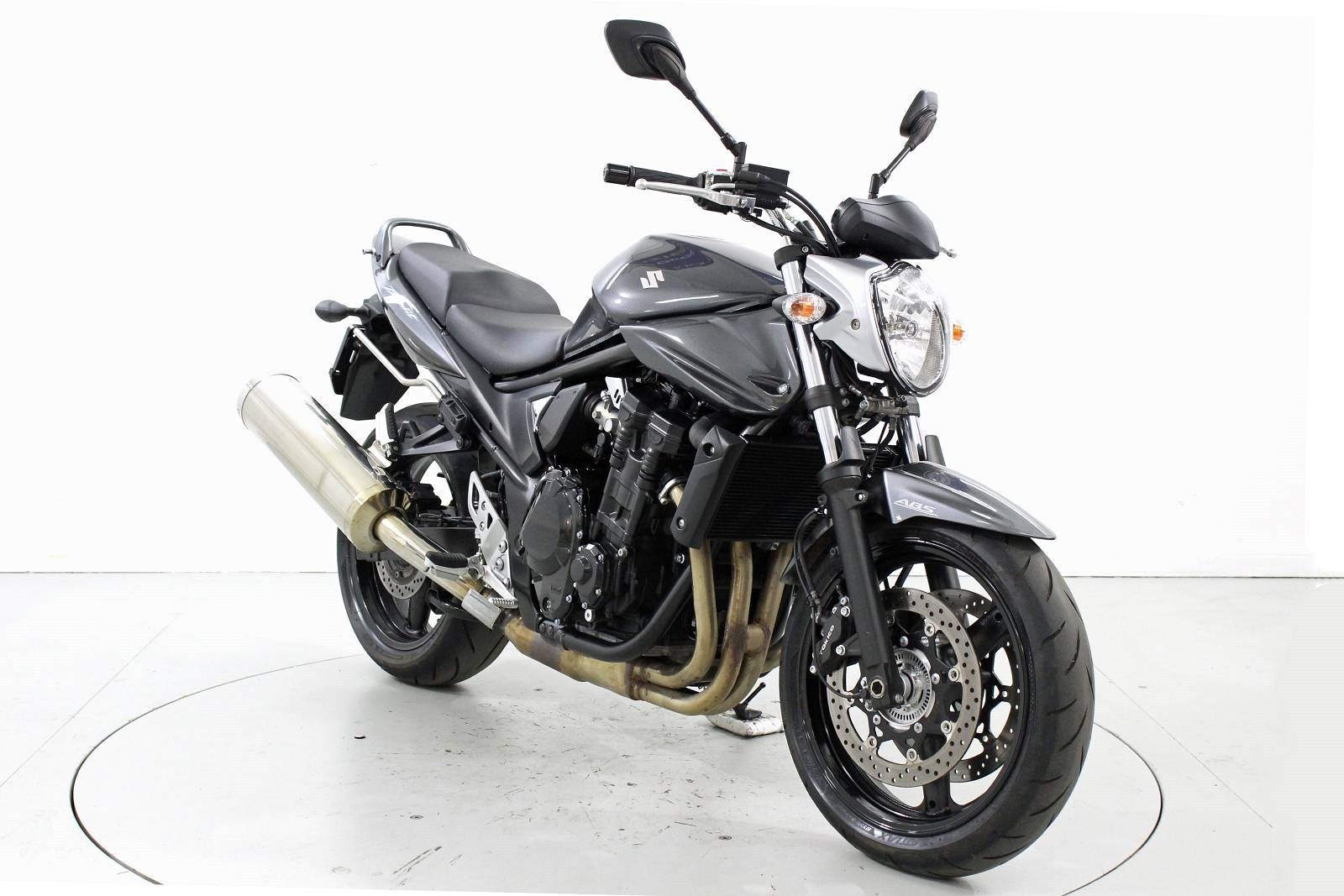 SUZUKI GSF 650 A-showroom-element-1