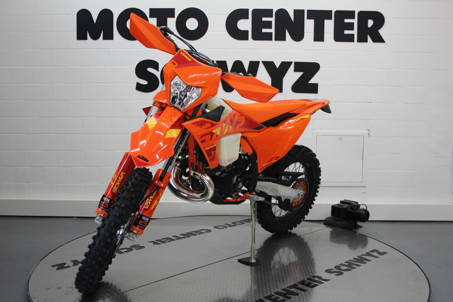 KTM 300 EXC Six Days-showroom-element-3