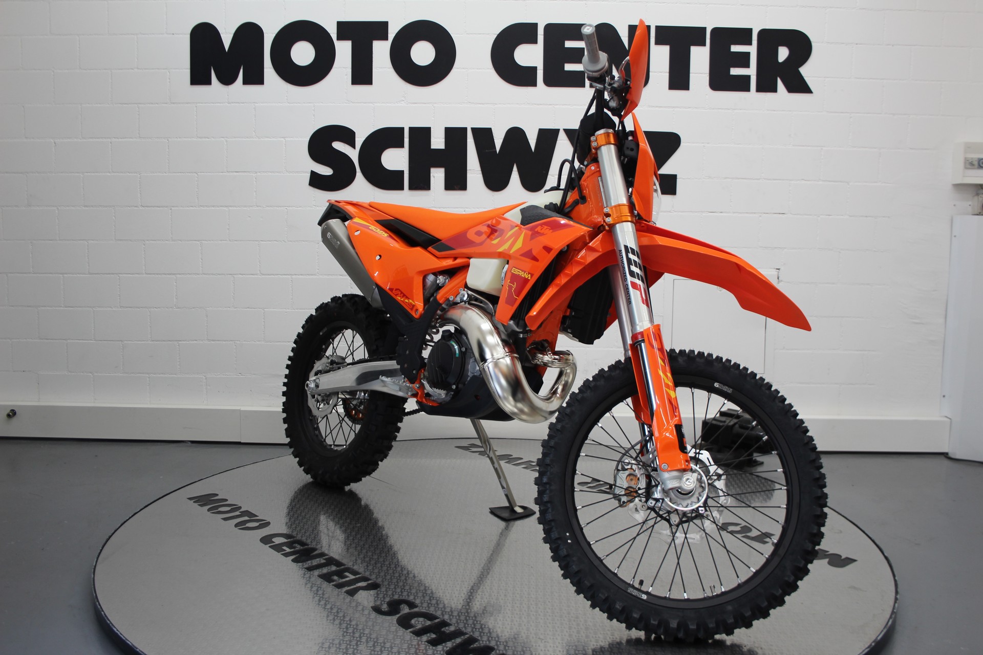 KTM 300 EXC Six Days-showroom-element-1