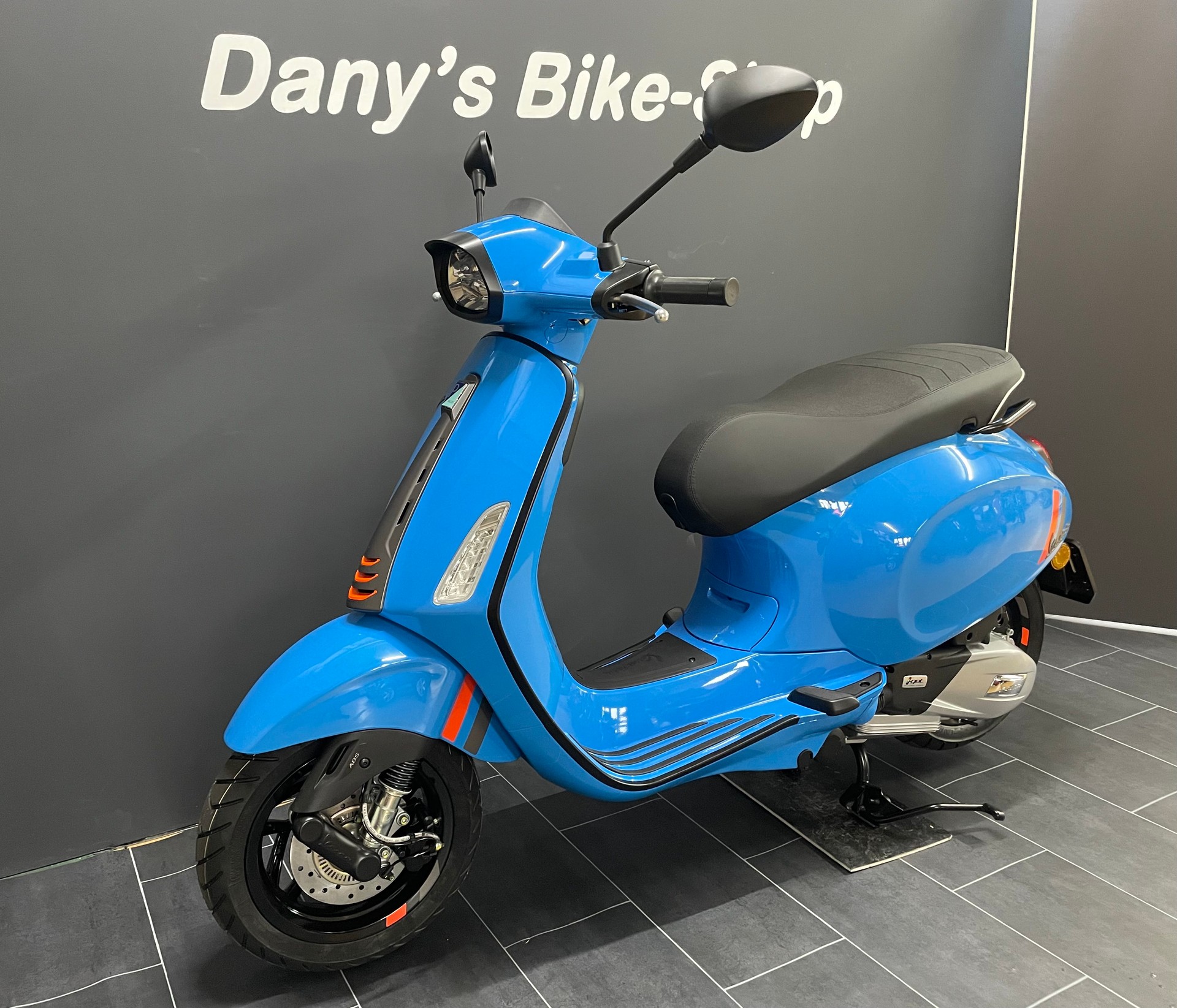 PIAGGIO Vespa 125 Sprint-showroom-element-3