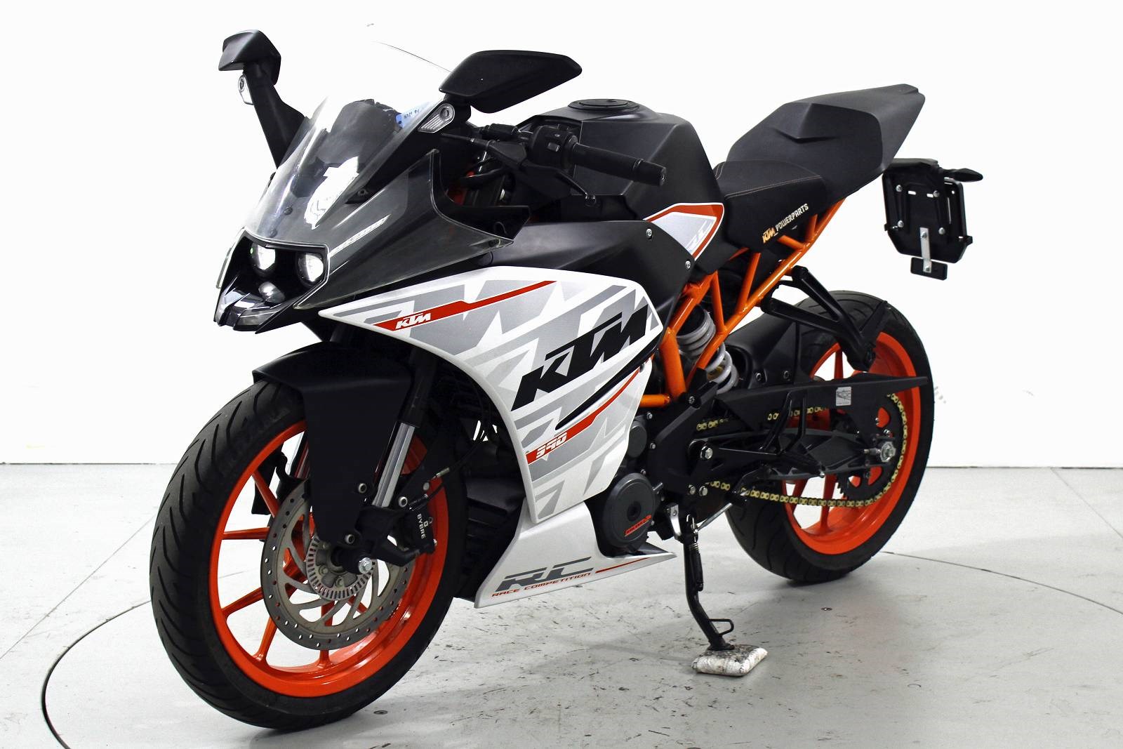 KTM RC 390 ABS-showroom-element-2
