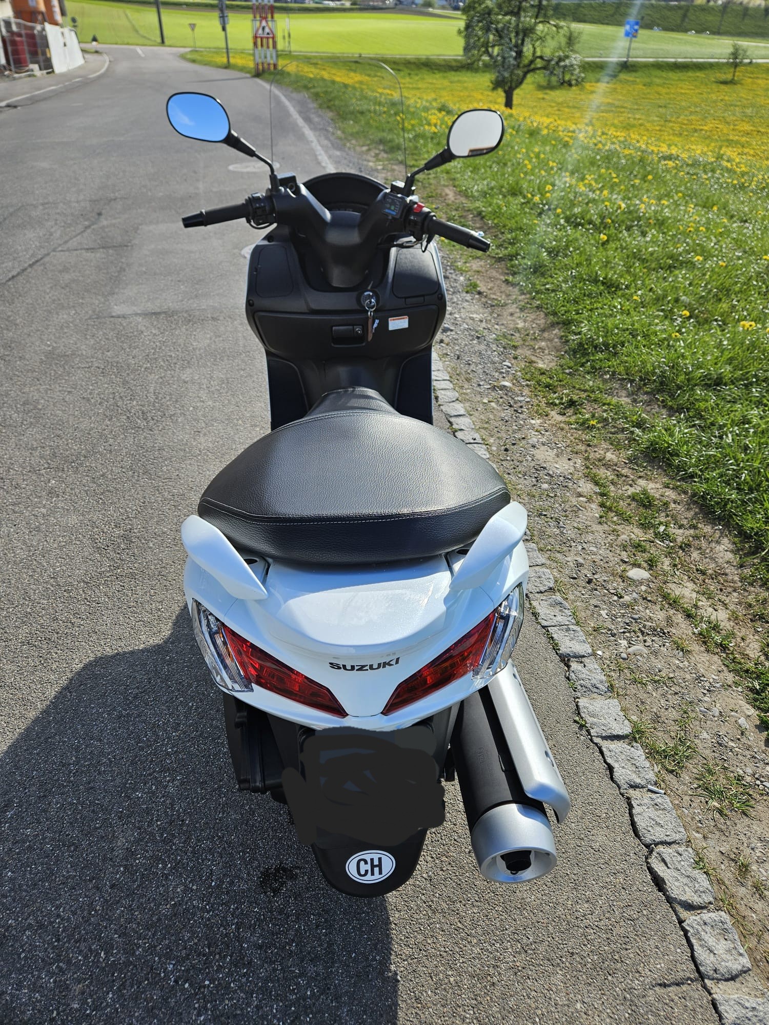 SUZUKI UH 125 Burgman ABS-image-9