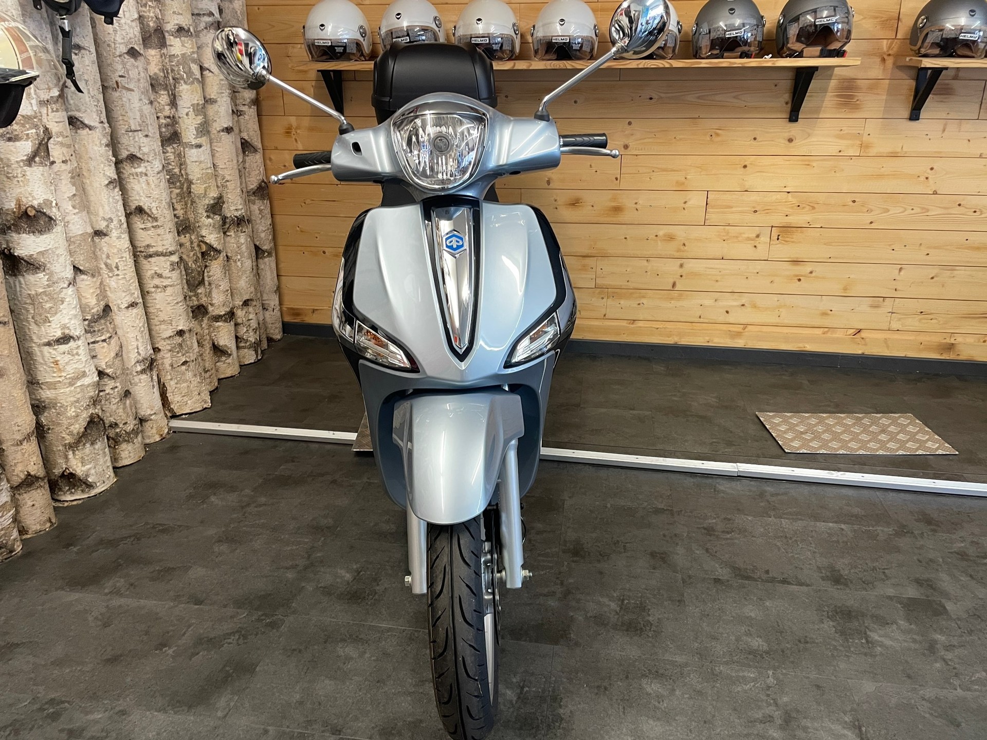 PIAGGIO Liberty 125-showroom-element-2
