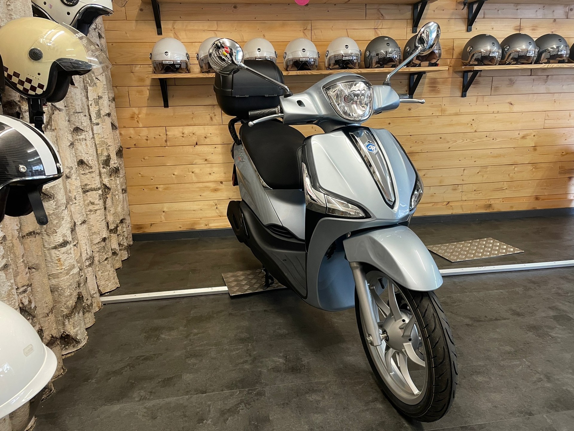 PIAGGIO Liberty 125-showroom-element-3