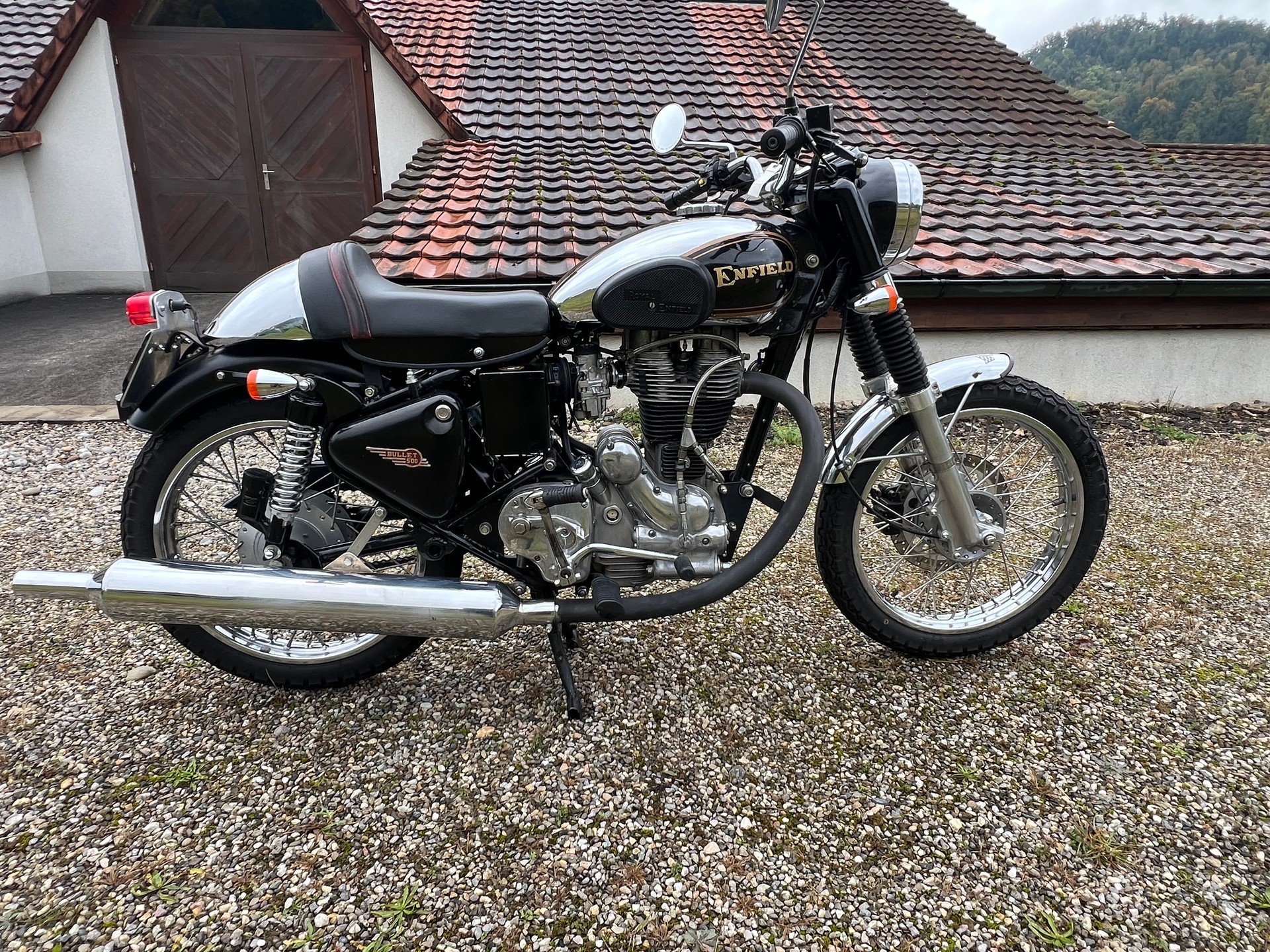 ROYAL ENFIELD Bullet 500