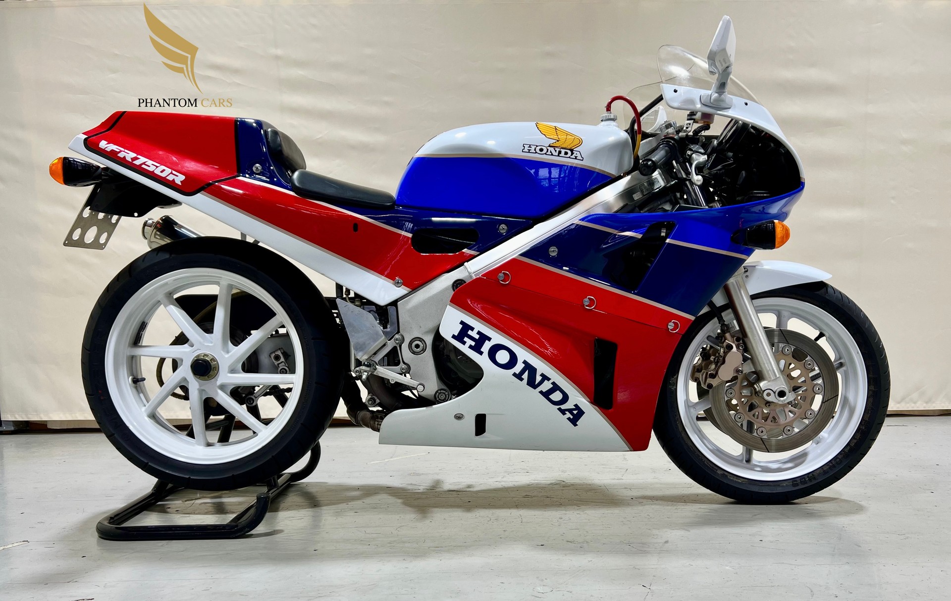 HONDA VFR 750 R - RC30