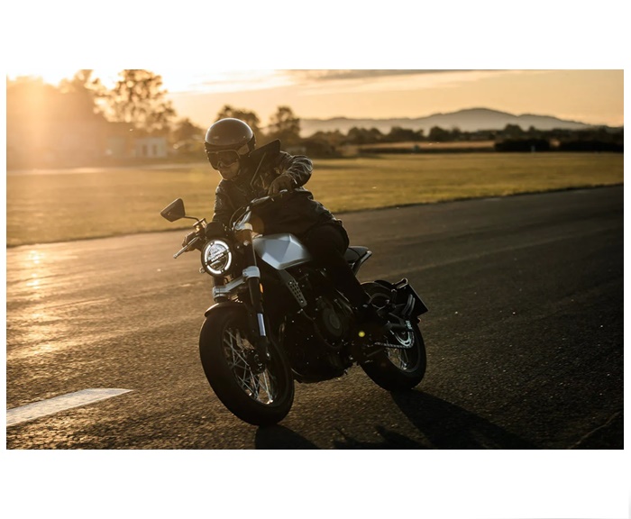 BRIXTON CROSSFIRE 500 ABS-showroom-element-3
