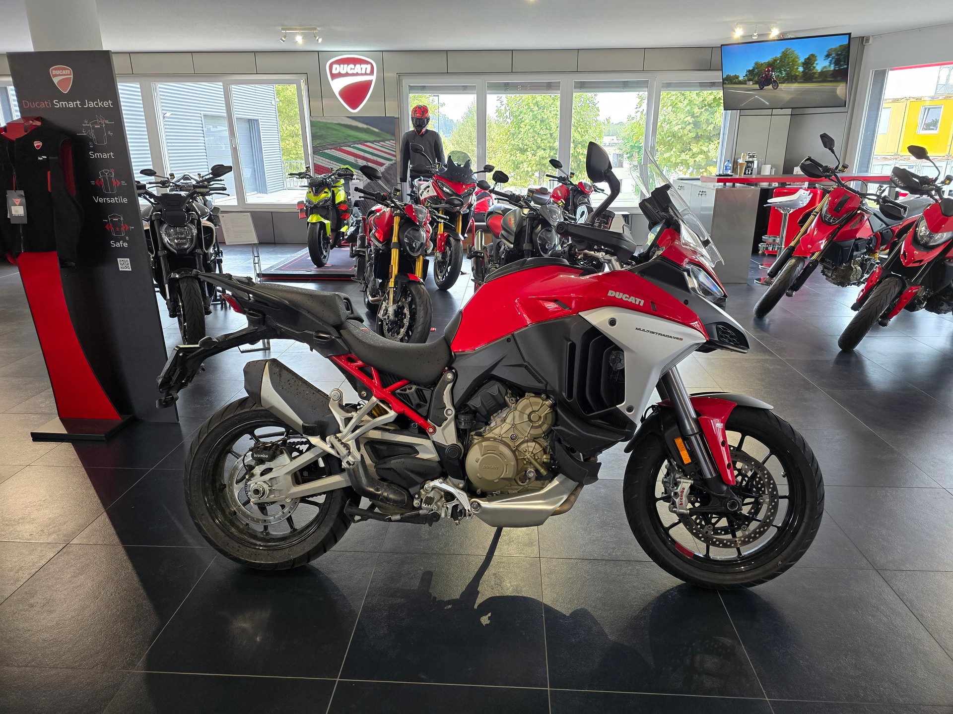 DUCATI Multistrada V4 S Travel & Radar