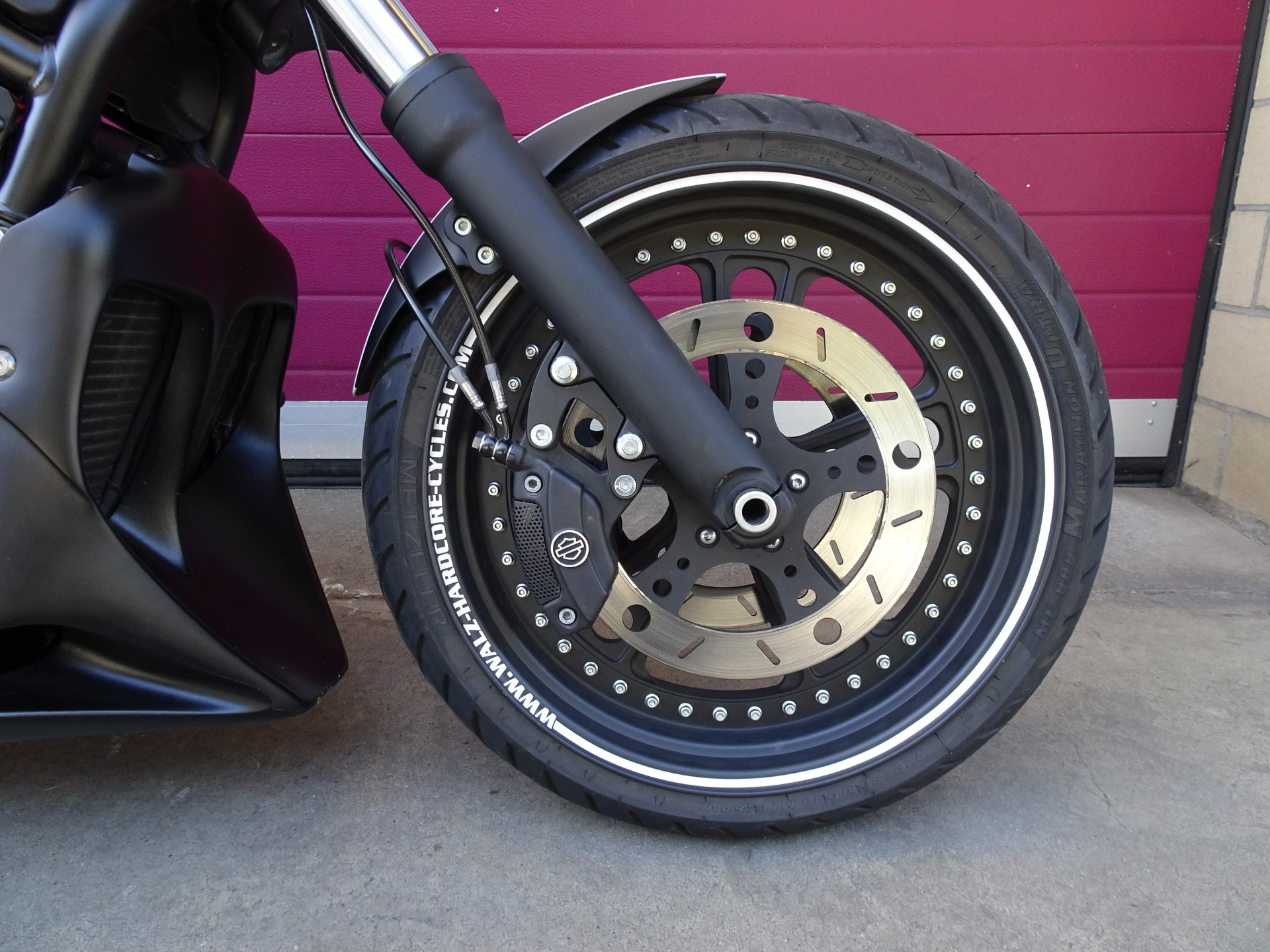 HARLEY-DAVIDSON VRSCDX Night Rod Special-showroom-element-1