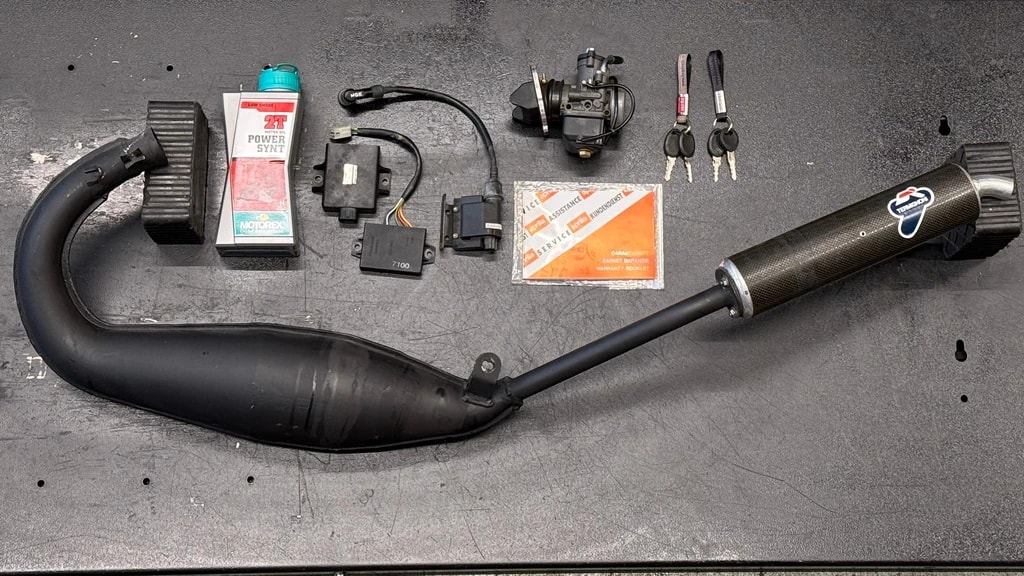 APRILIA RS 125 - Max Biaggi Chesterfield Replica-showroom-element-2