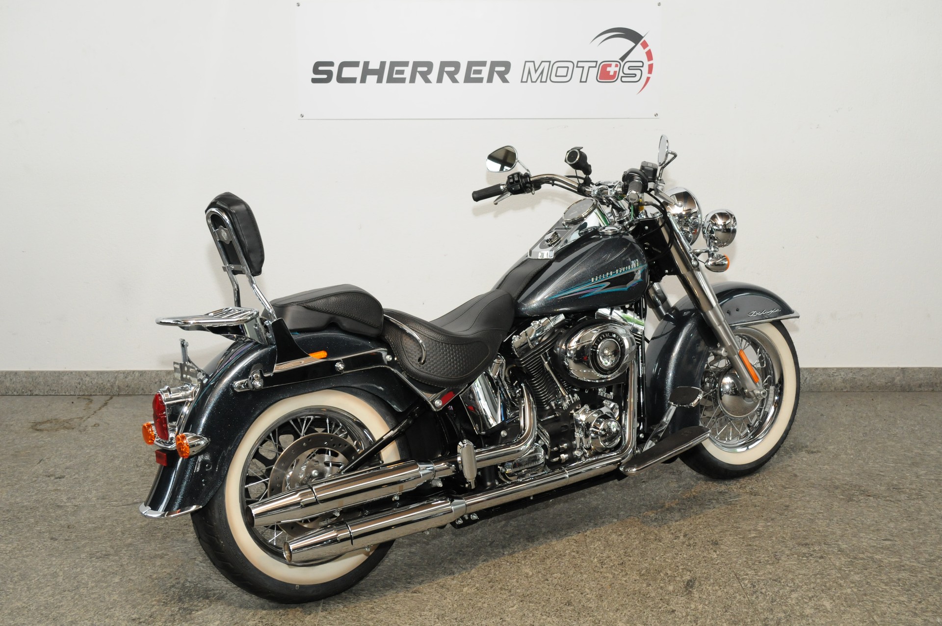 HARLEY-DAVIDSON FLSTN Softail Deluxe ABS-showroom-element-2