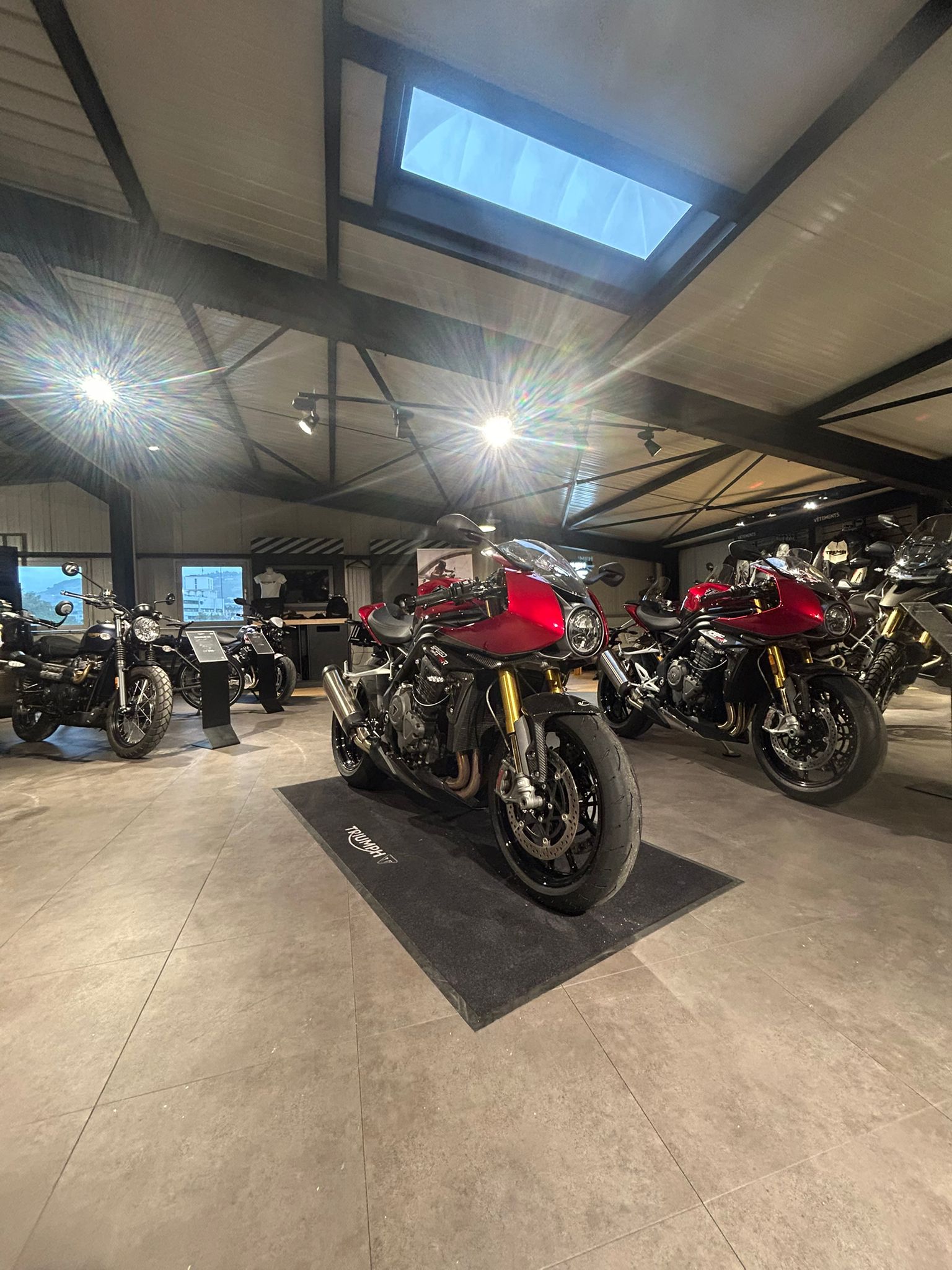 TRIUMPH Speed Triple RR