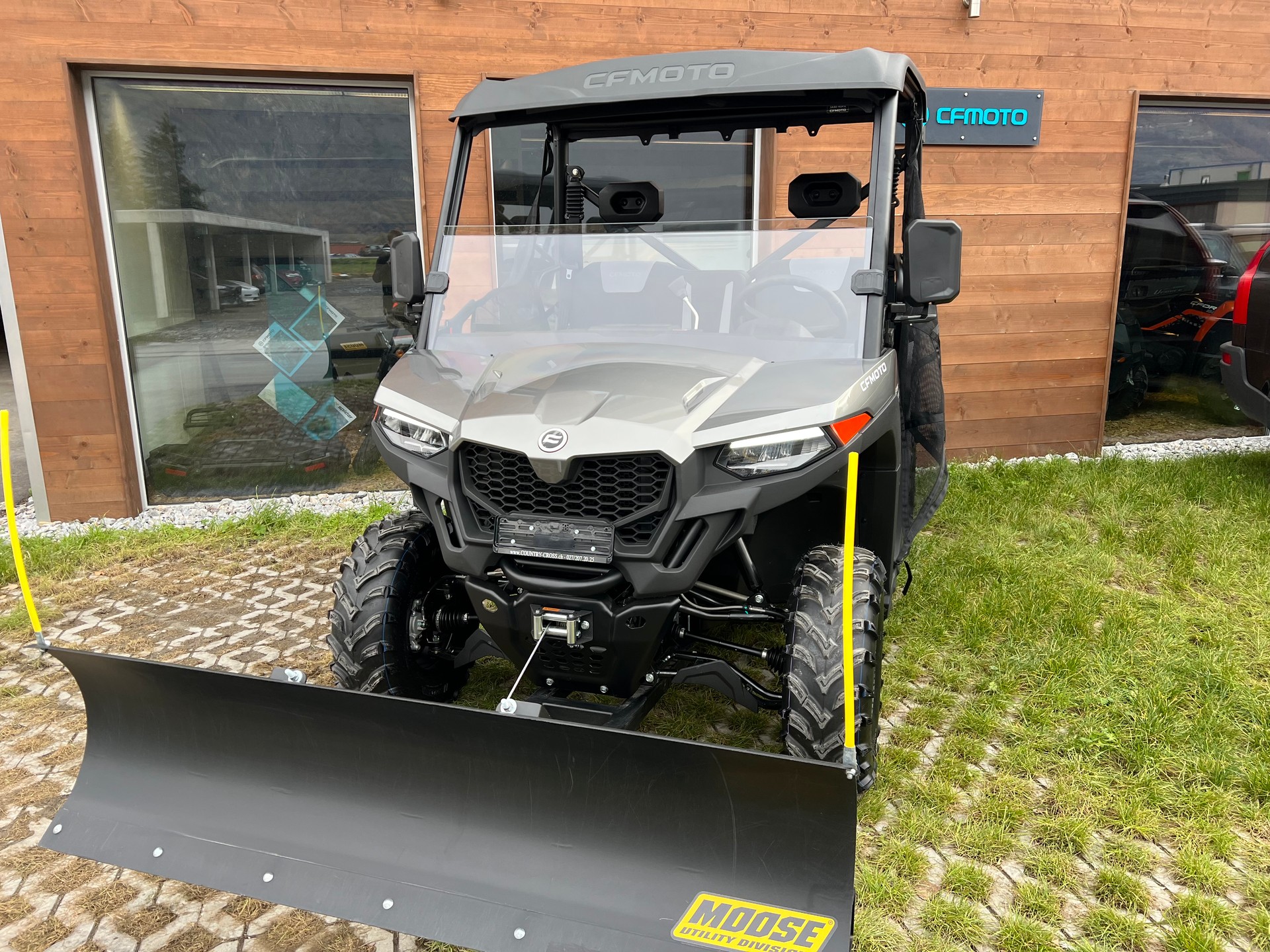 CF MOTO UForce 600 EFI 4x4