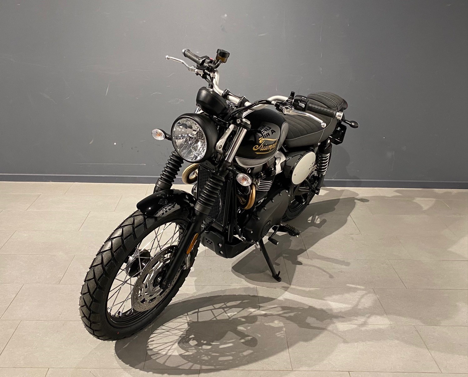 TRIUMPH Scrambler 900-showroom-element-2