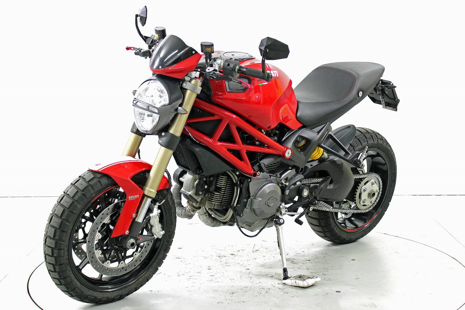 DUCATI Monster 1100 EVO-showroom-element-2