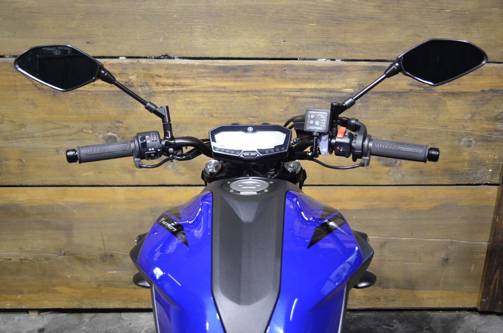 YAMAHA MT-07 ABS-showroom-element-2