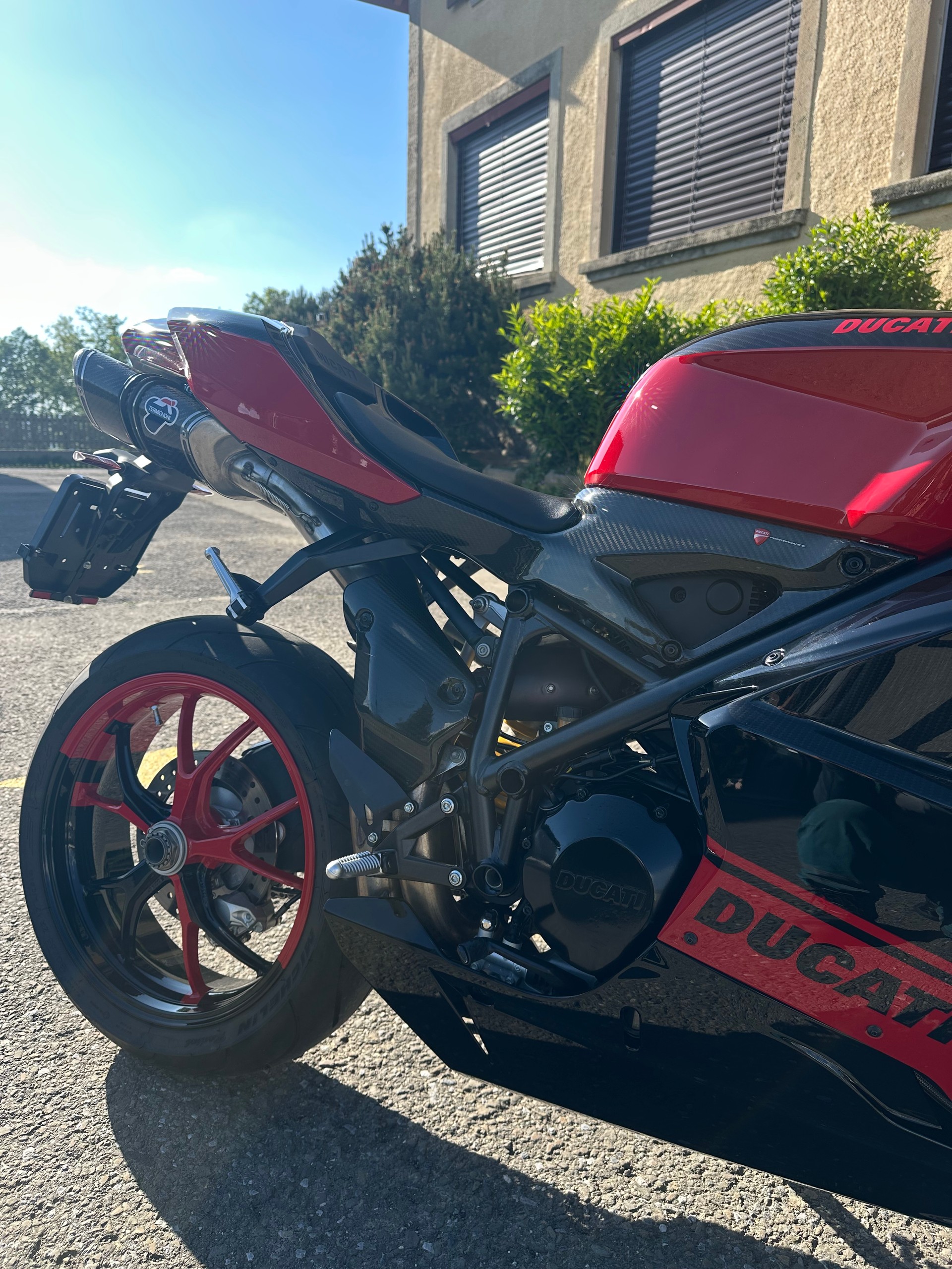 DUCATI 848 Superbike-image-2