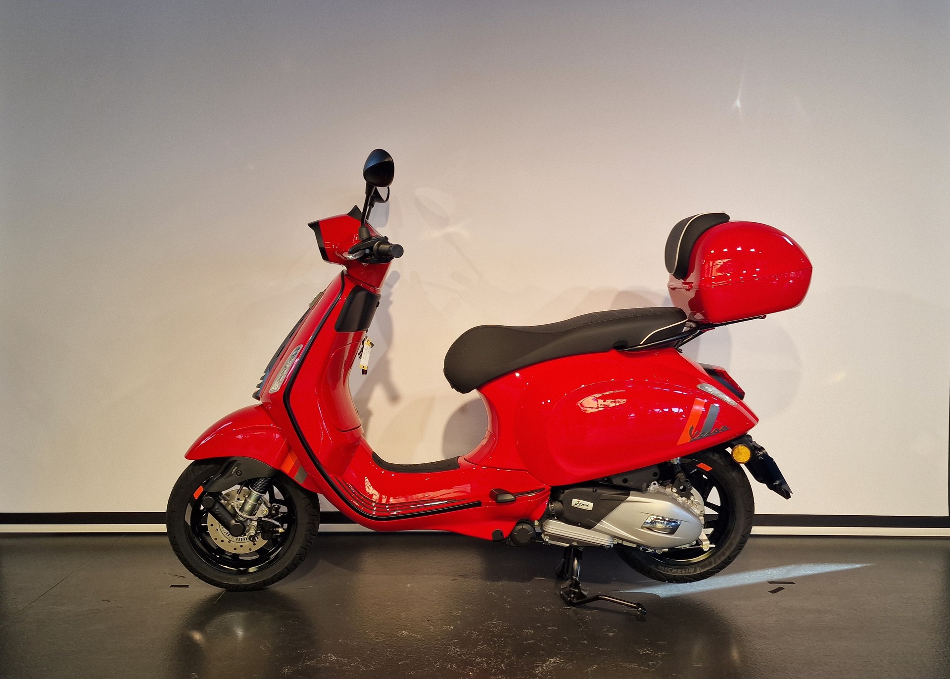 PIAGGIO Vespa 125 Sprint Sport ABS-showroom-element-1