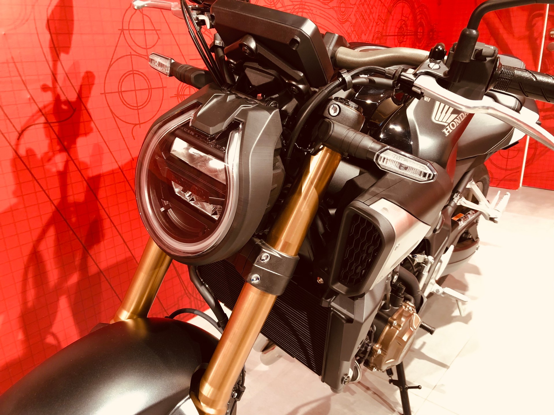 HONDA CB 650 R E-CLUTCH-image-6