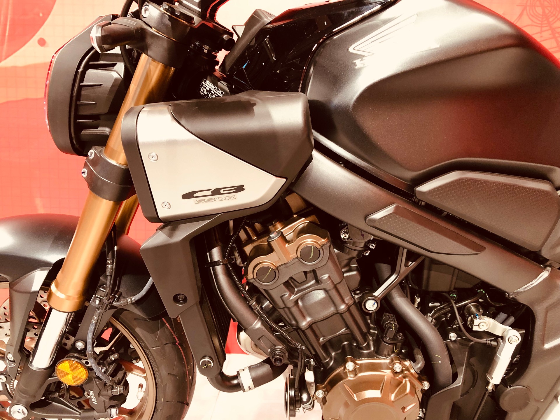 HONDA CB 650 R E-CLUTCH-image-15