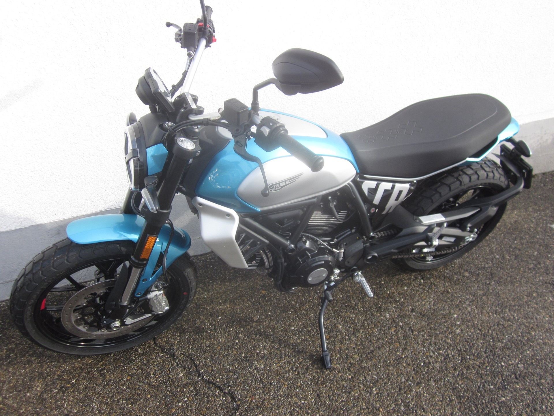 DUCATI Icon 2G-image-4