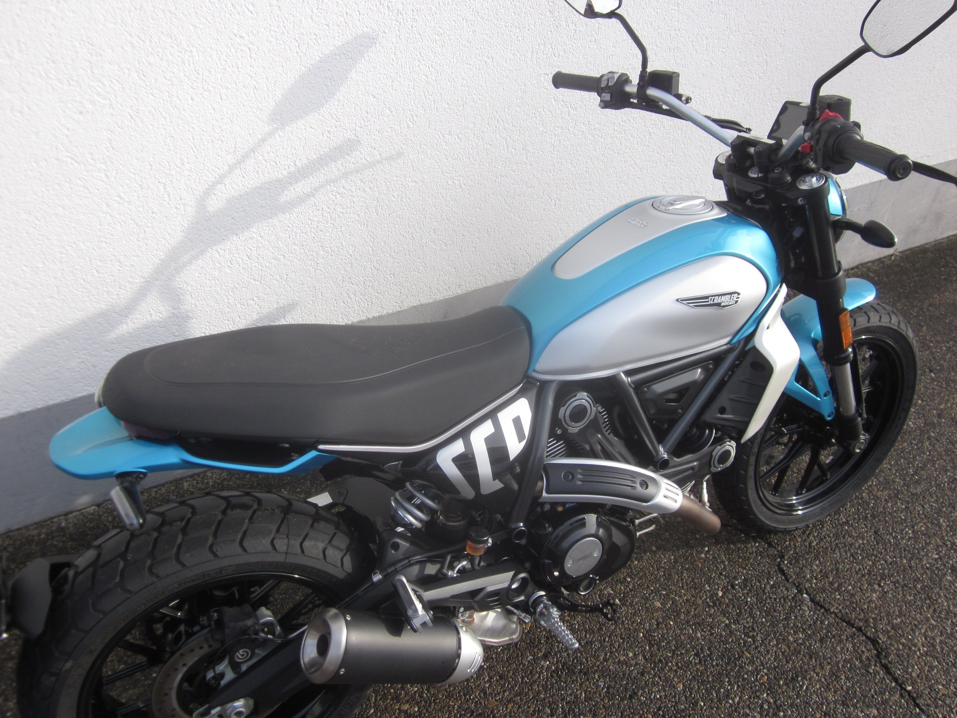 DUCATI Icon 2G-image-2