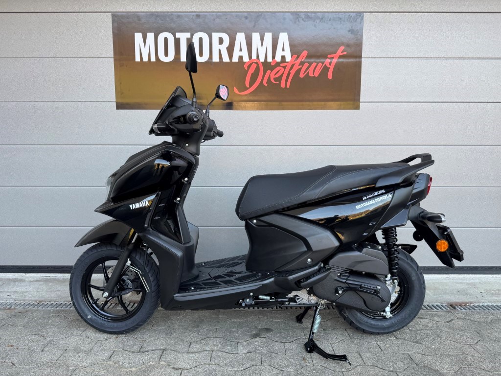 YAMAHA LCG 125 RayZR