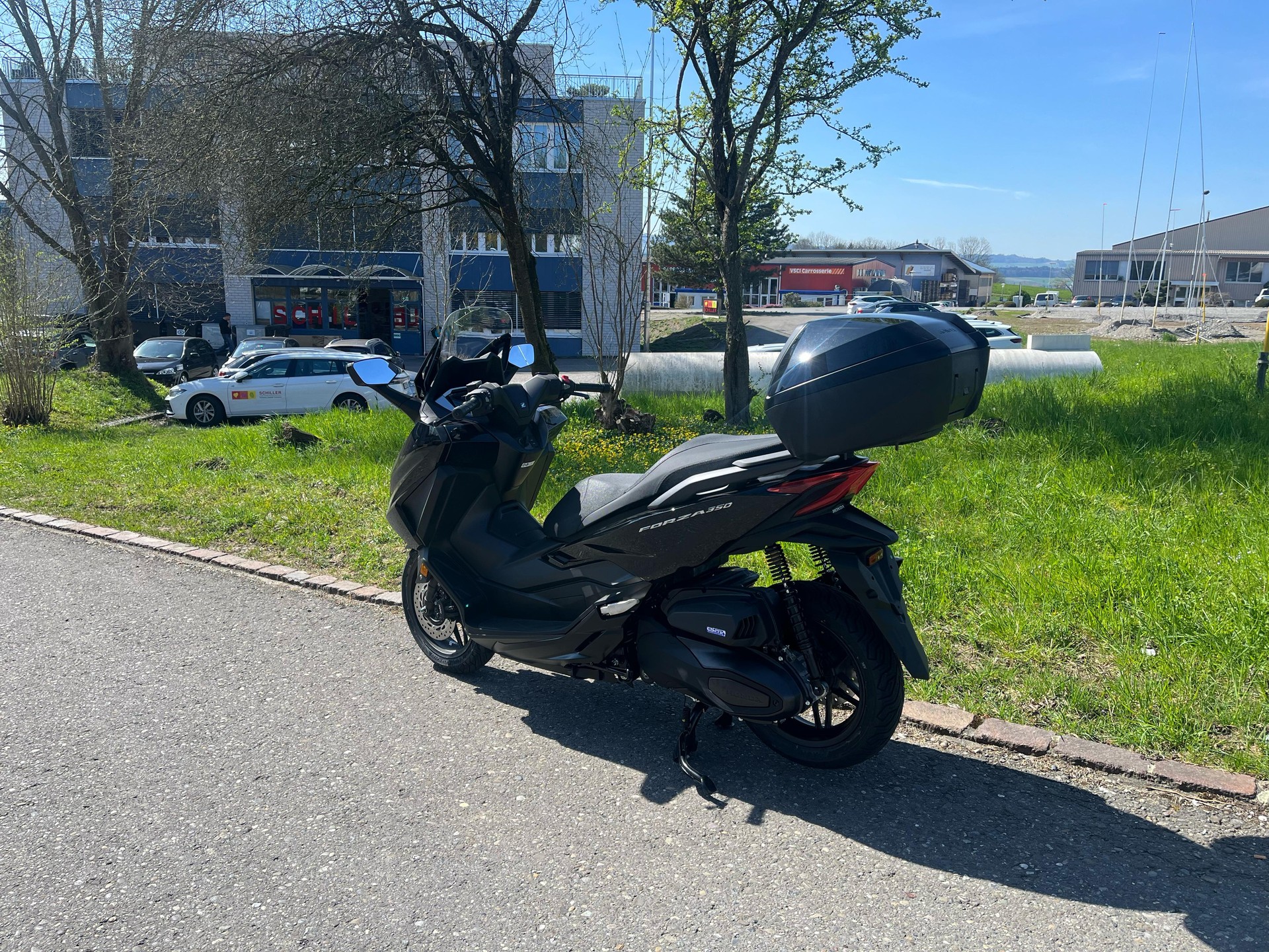 HONDA NSS 350 Smart Top Box-showroom-element-3