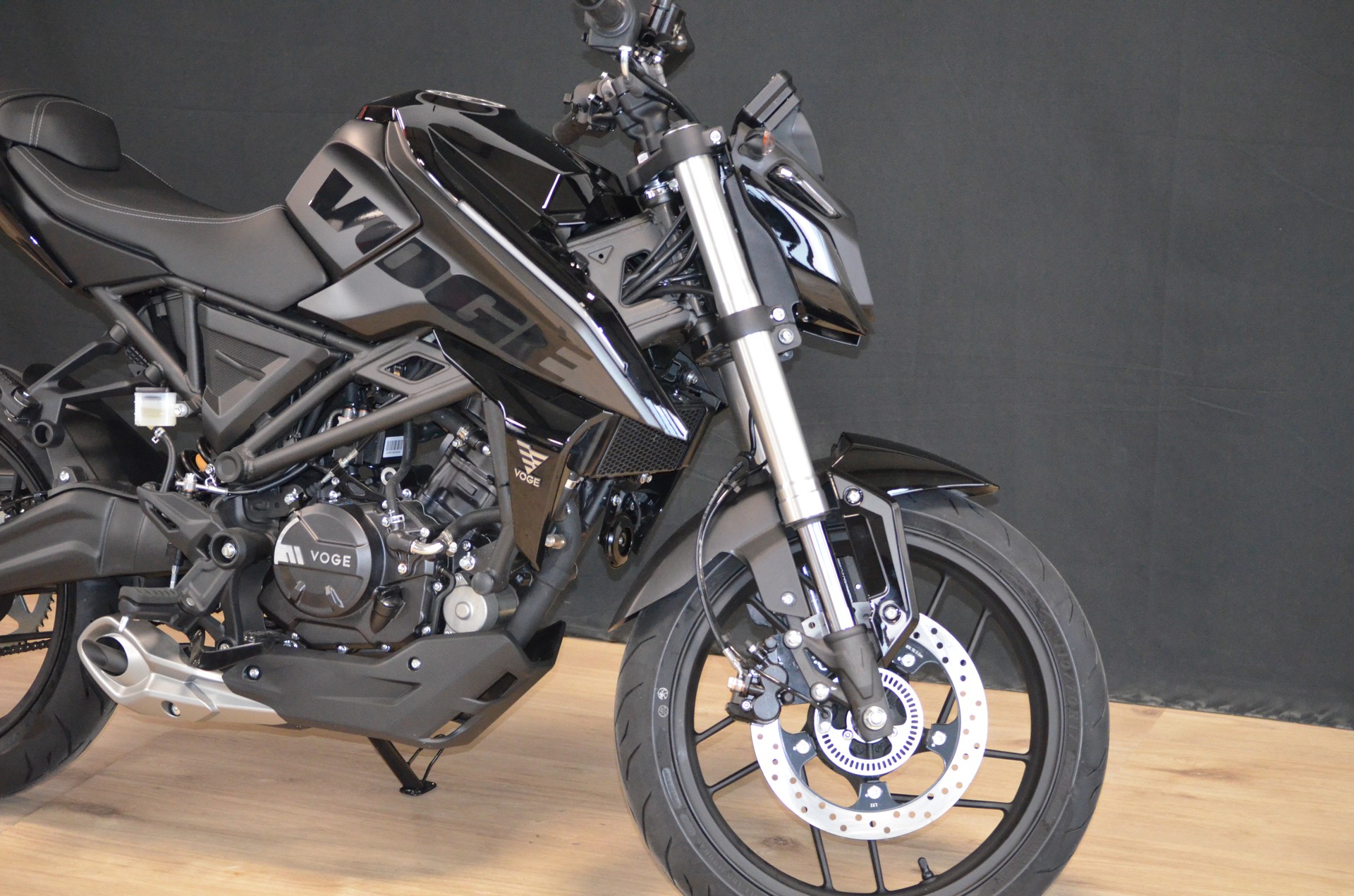 VOGE 125 R-image-8