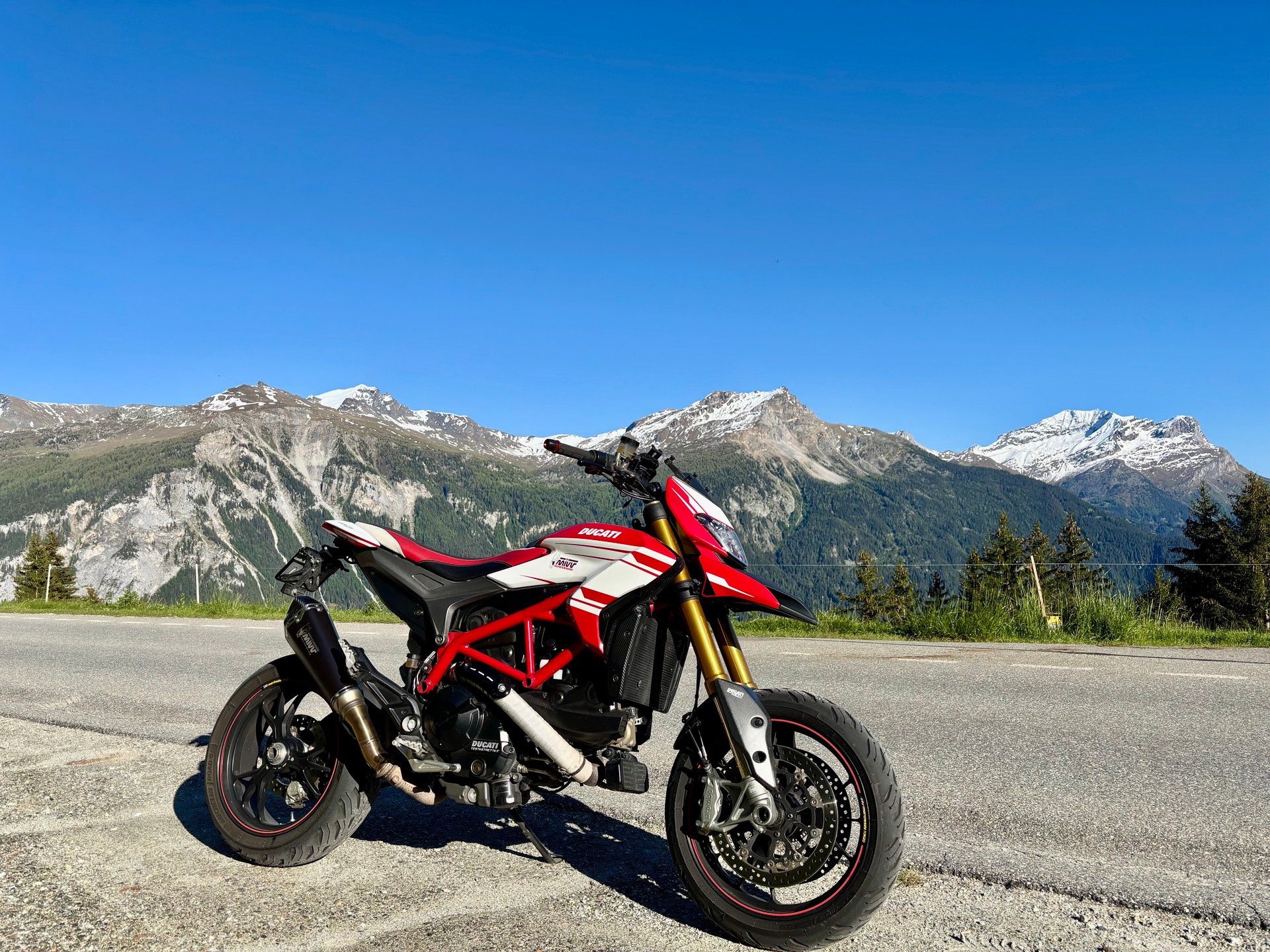 DUCATI Hypermotard 939 SP-image-1