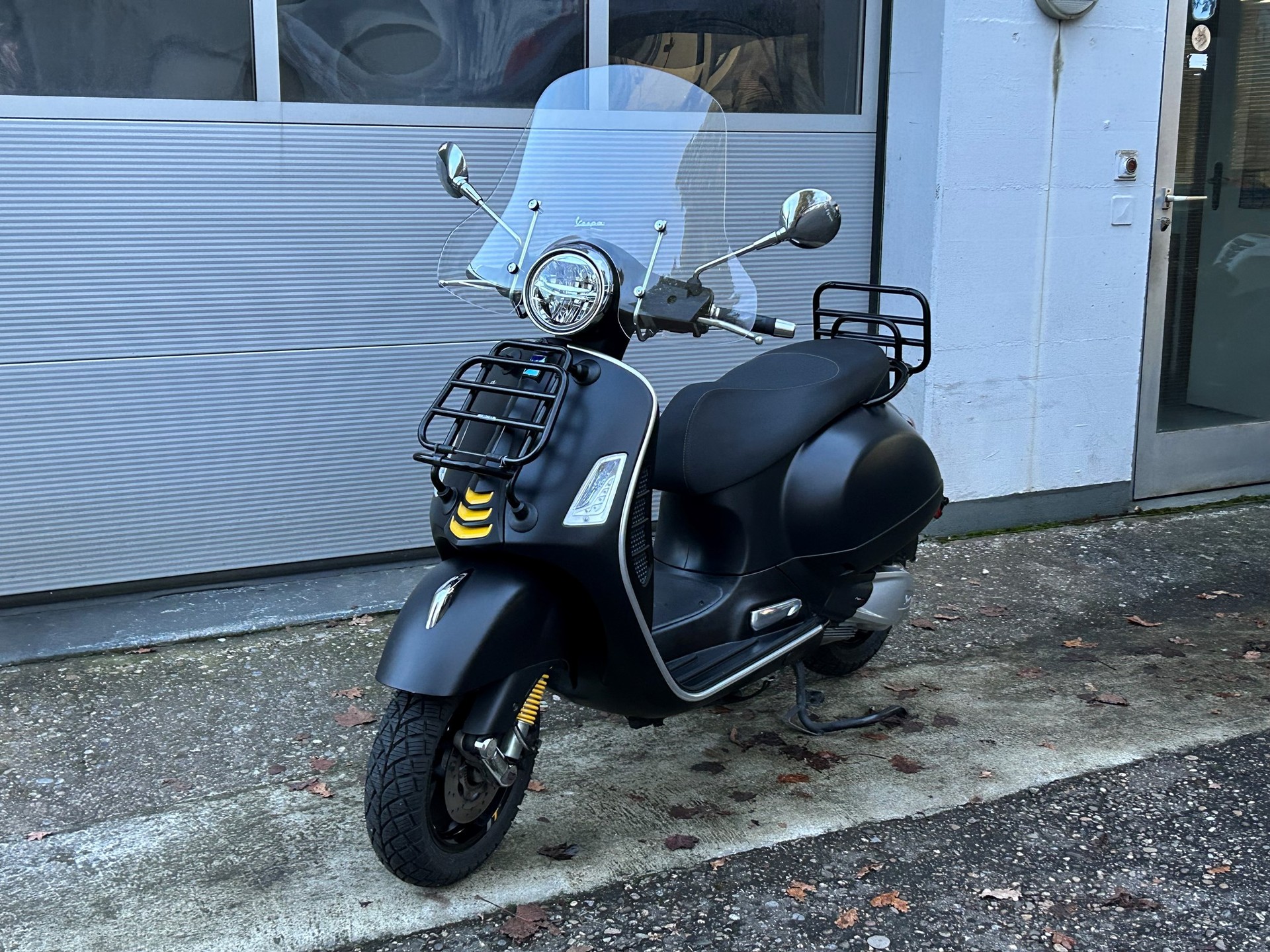 PIAGGIO Vespa GTS 300 Super Tech ABS-image-9