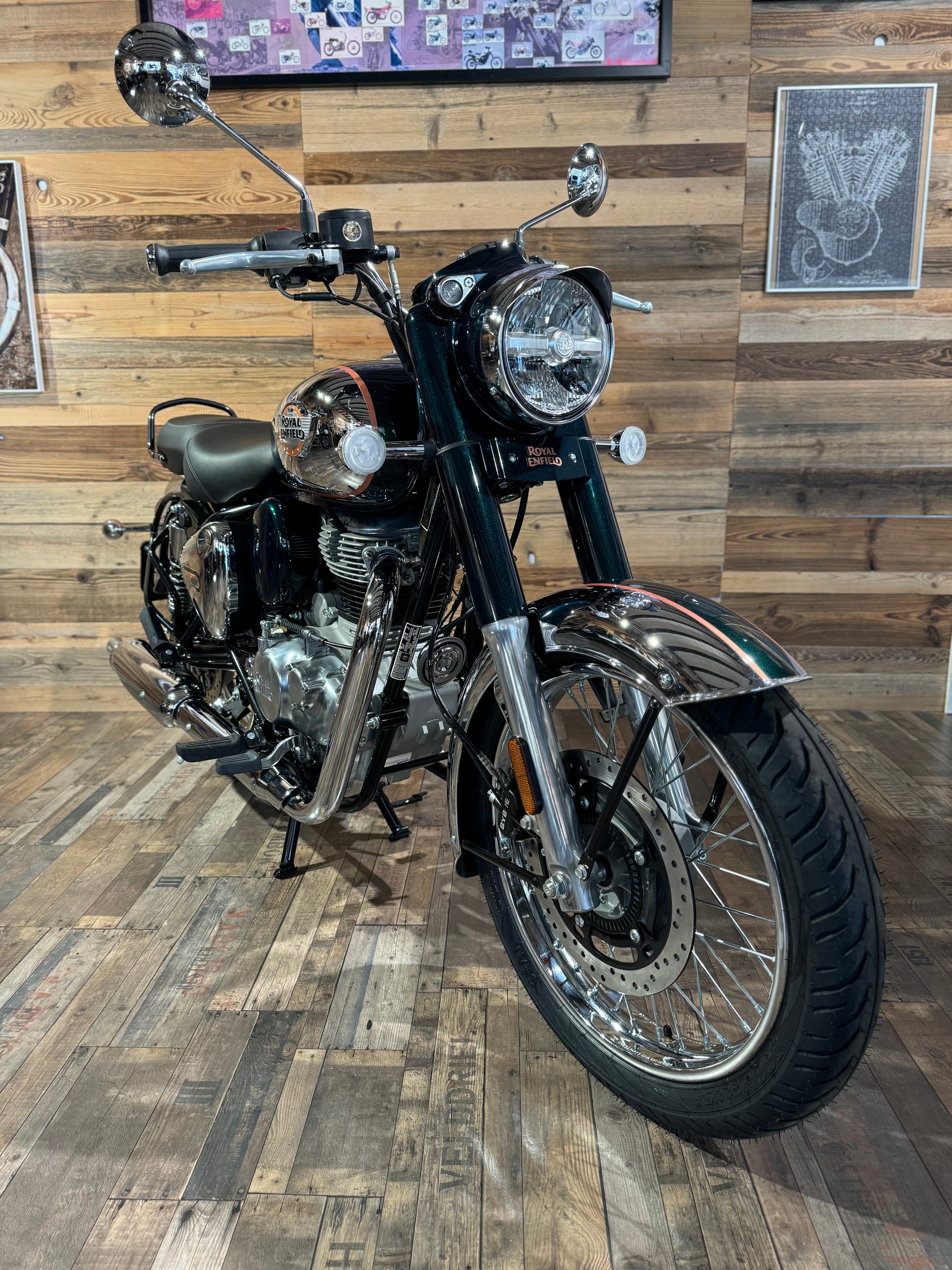 ROYAL ENFIELD Classic 350-showroom-element-2