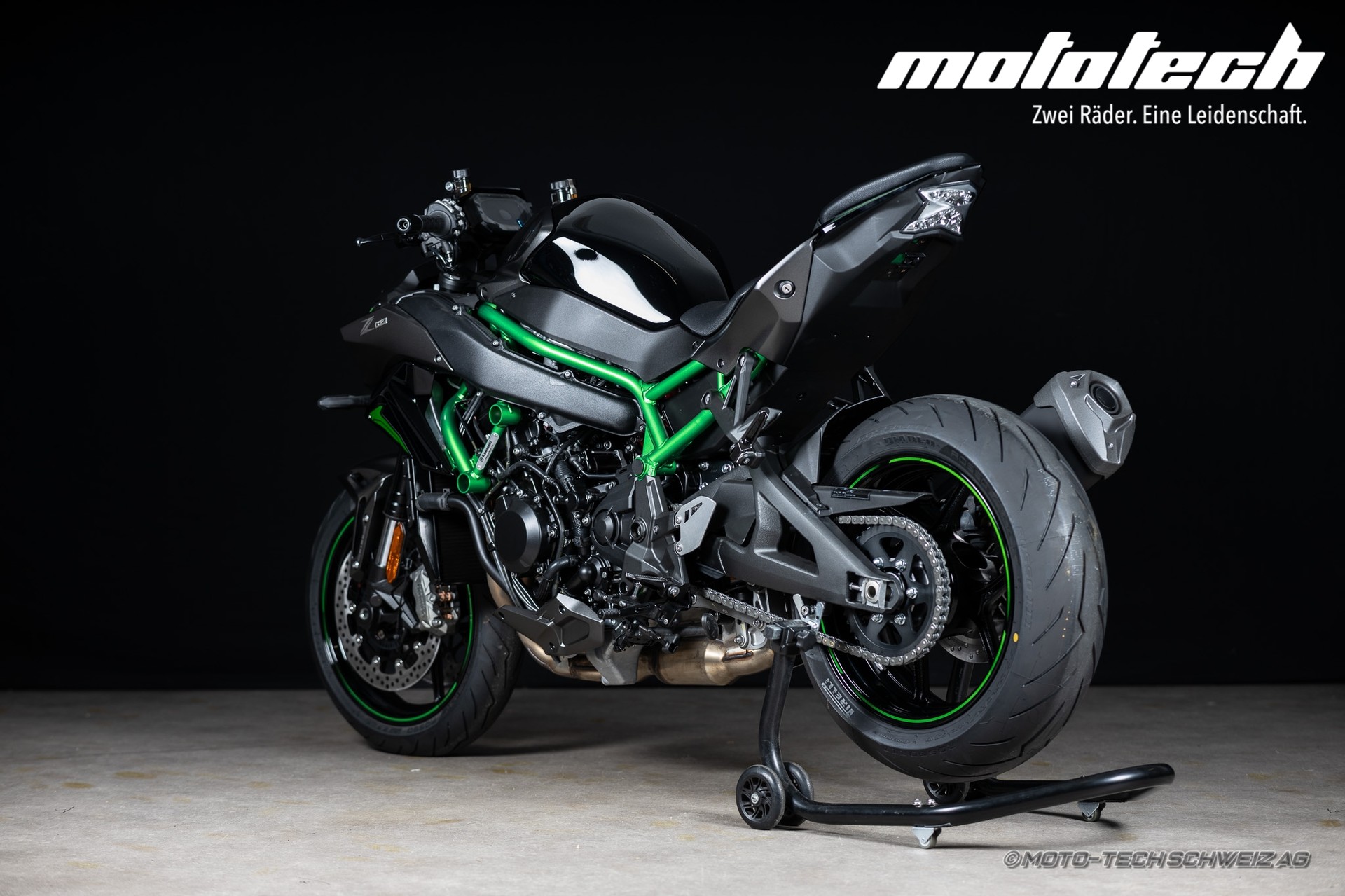 KAWASAKI Z H2 ABS MY24-showroom-element-3