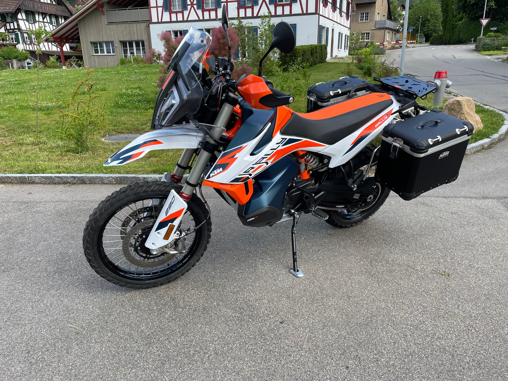 ktm 890 adventure rally