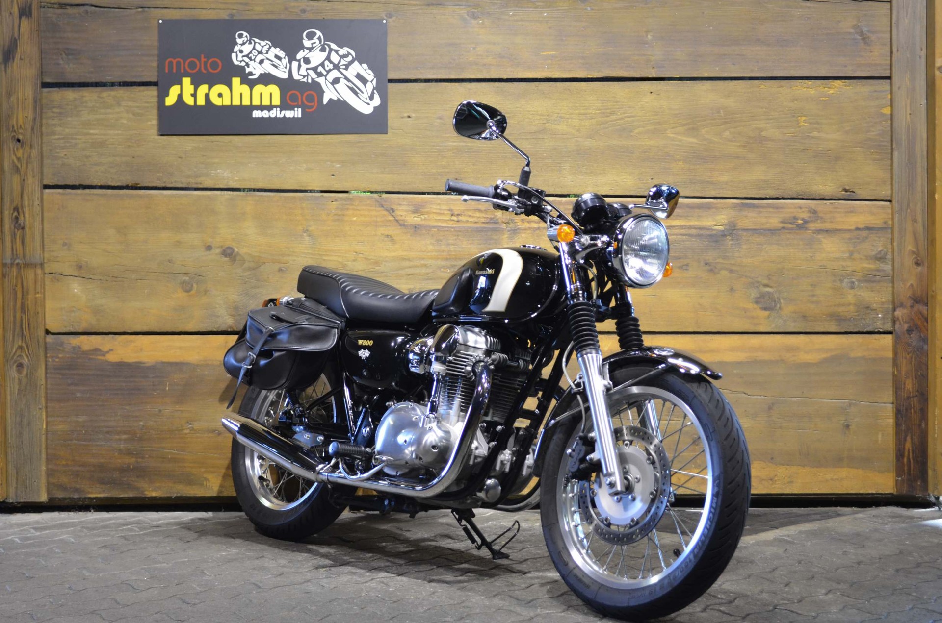 KAWASAKI W 800