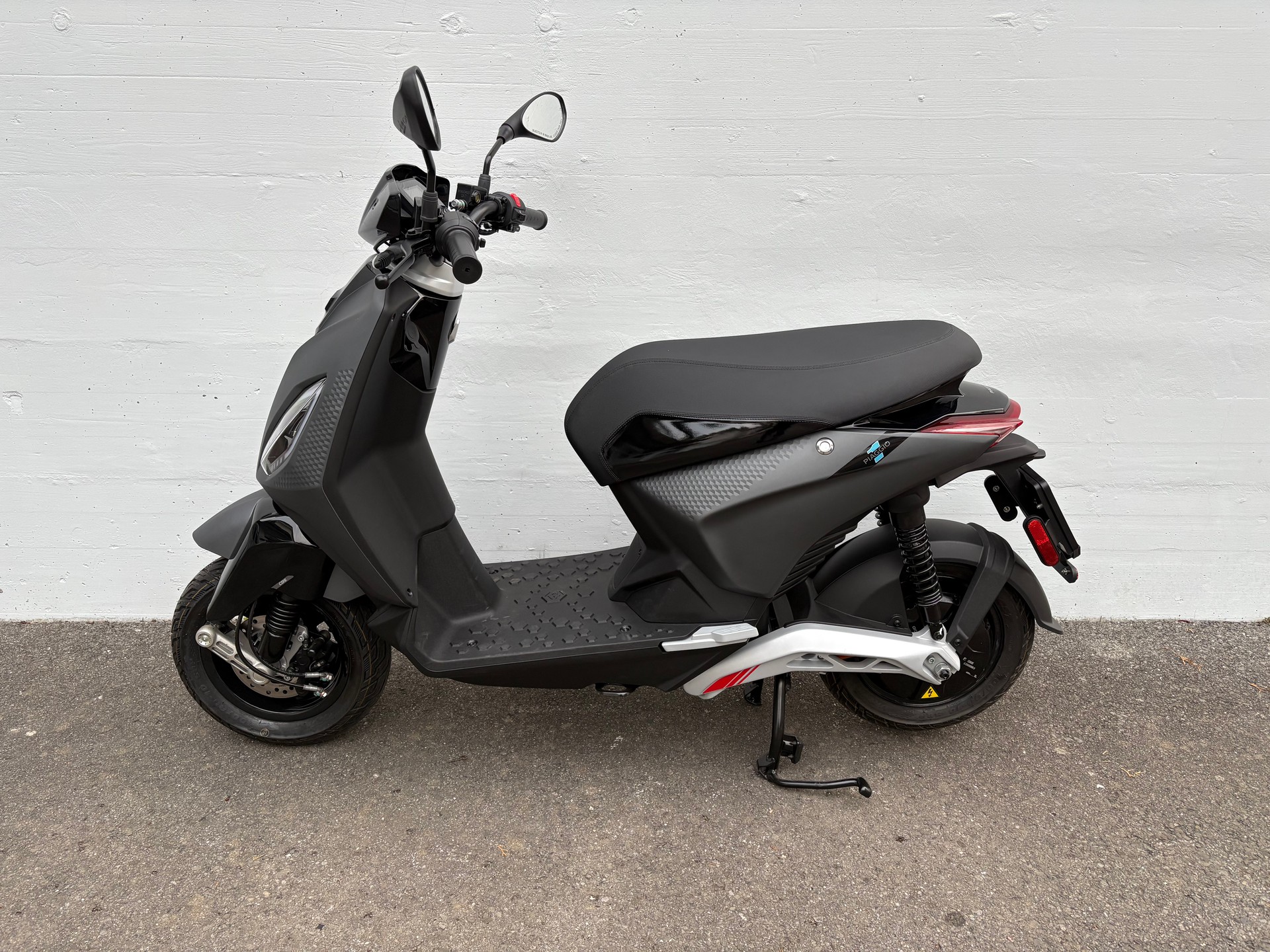 PIAGGIO Piaggio 1 Active 60km/h Full Electric-image-0