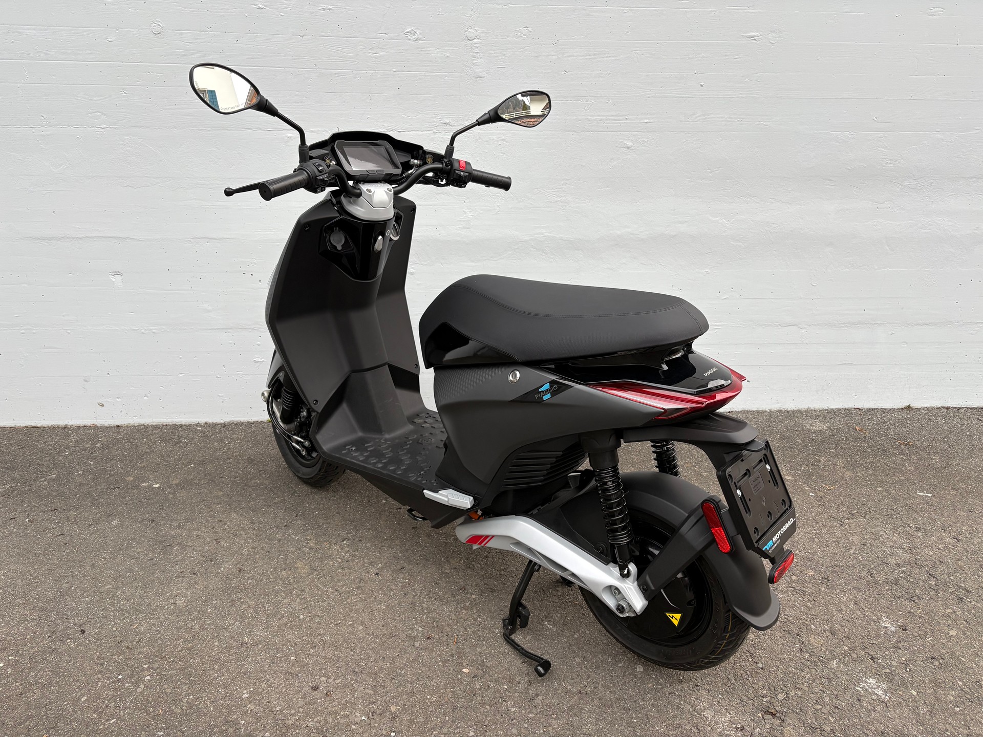 PIAGGIO Piaggio 1 Active 60km/h Full Electric-image-5