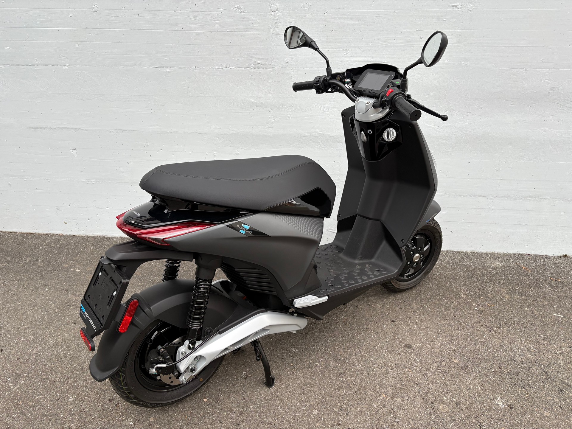 PIAGGIO Piaggio 1 Active 60km/h Full Electric-image-4