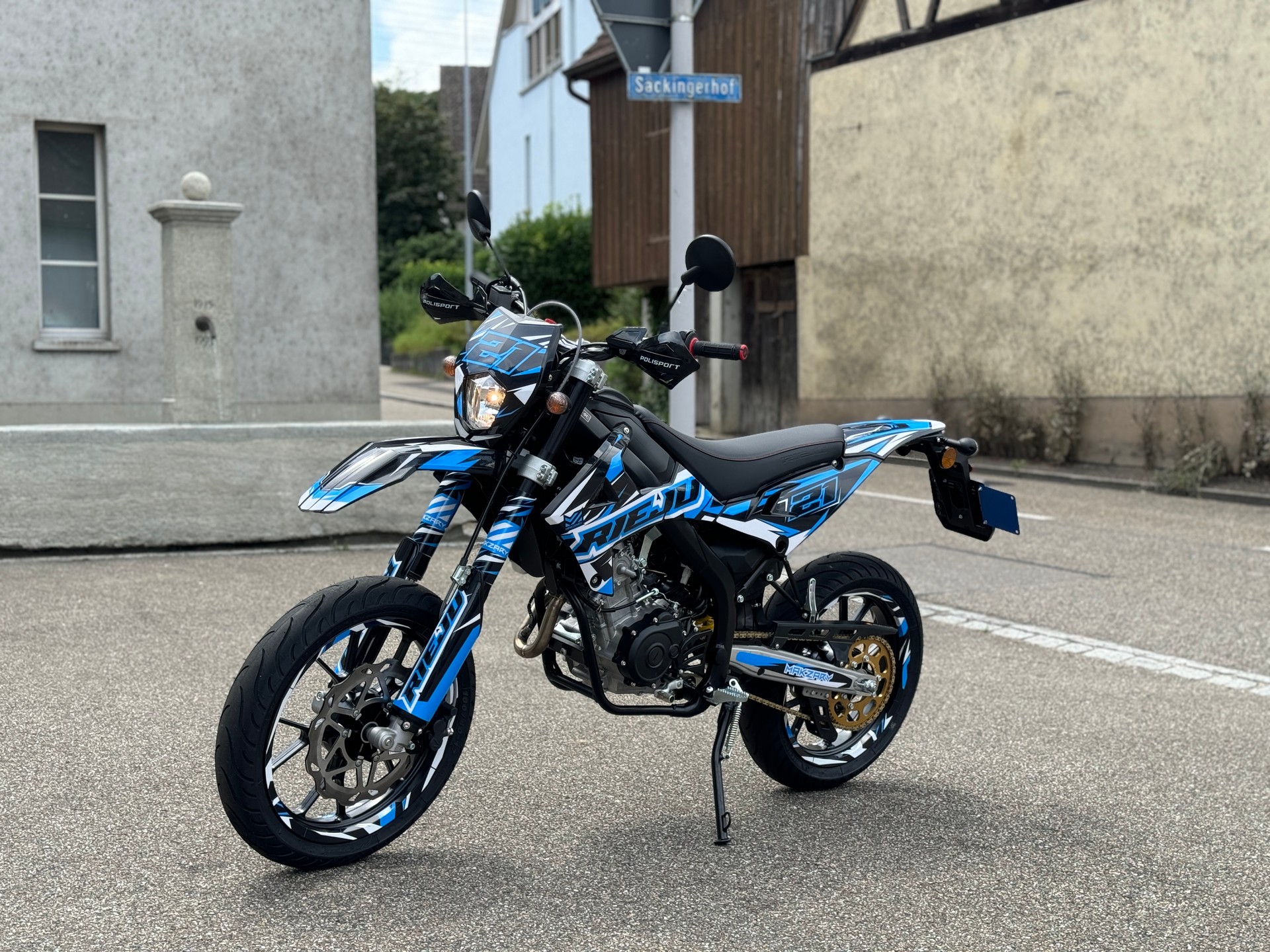 RIEJU MRT 125 EU x Makzary-showroom-element-3