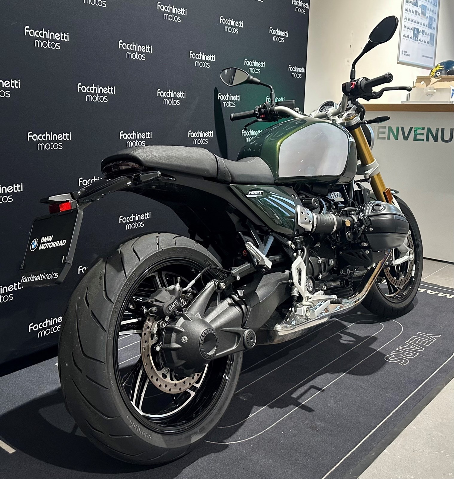 BMW R 12 nineT-showroom-element-2