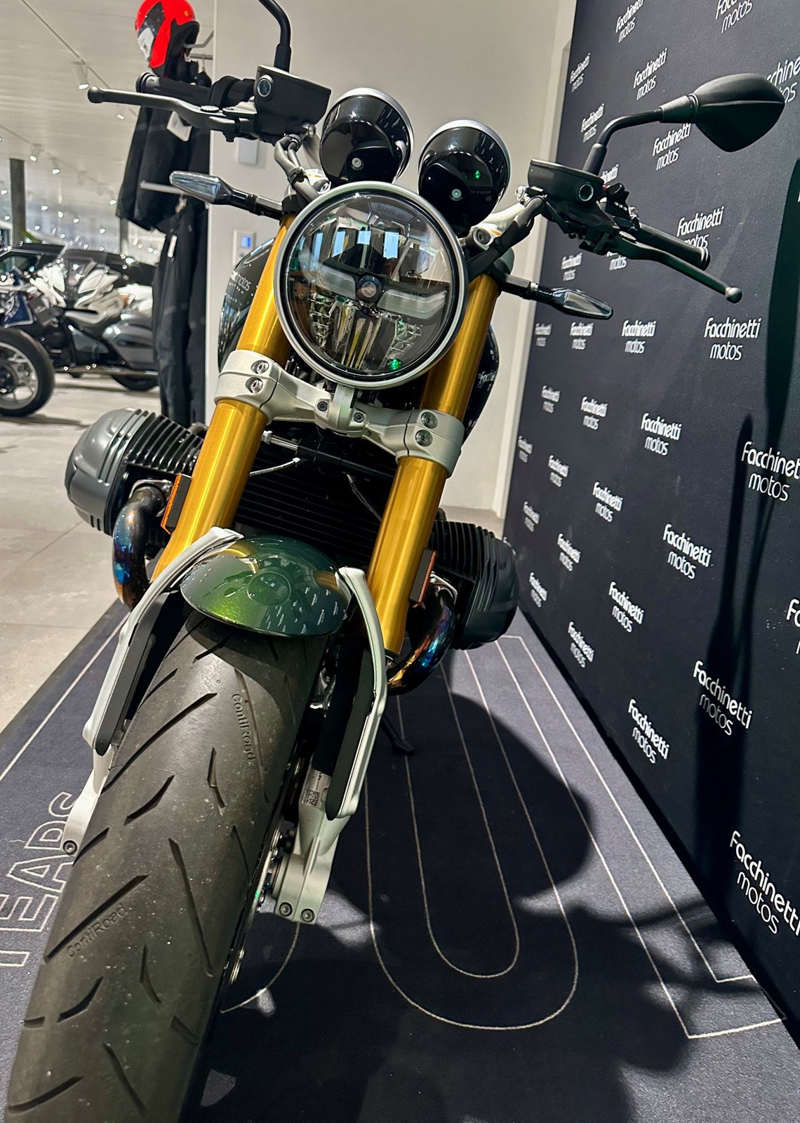 BMW R 12 nineT-showroom-element-3
